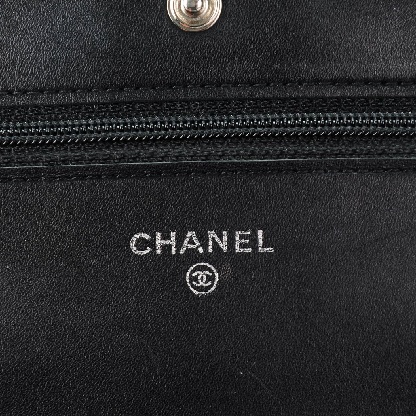 Calfskin Double Stitch Hamptons Wallet On Chain WOC Black