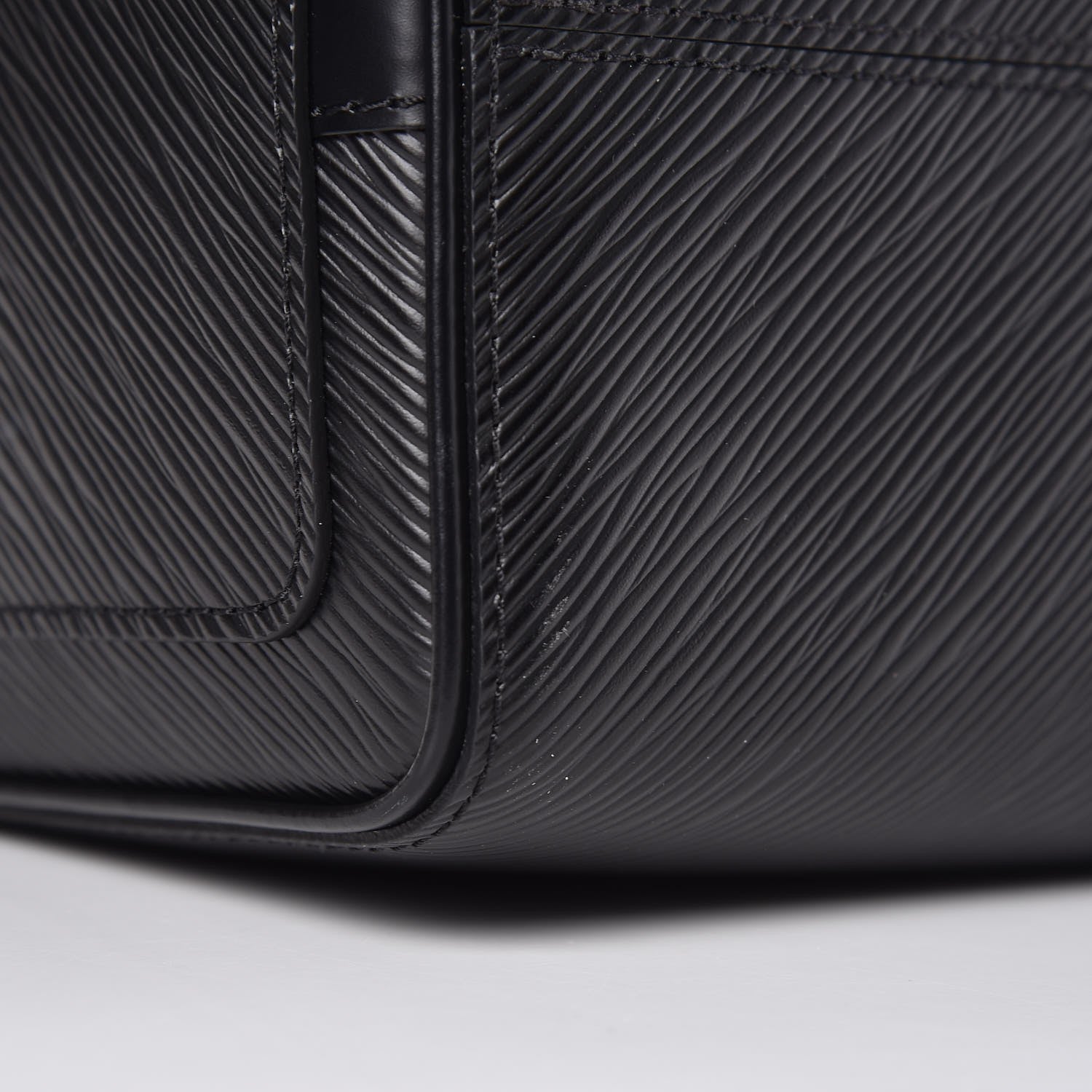 Louis Vuitton Epi Speedy Bandouliere 25 Black 10 of 11