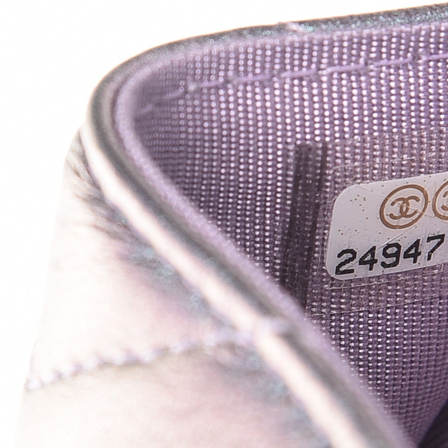 Chanel Iridescent Lambskin Chevron Quilted Reissue Card Holder Light Purple 8 of 9