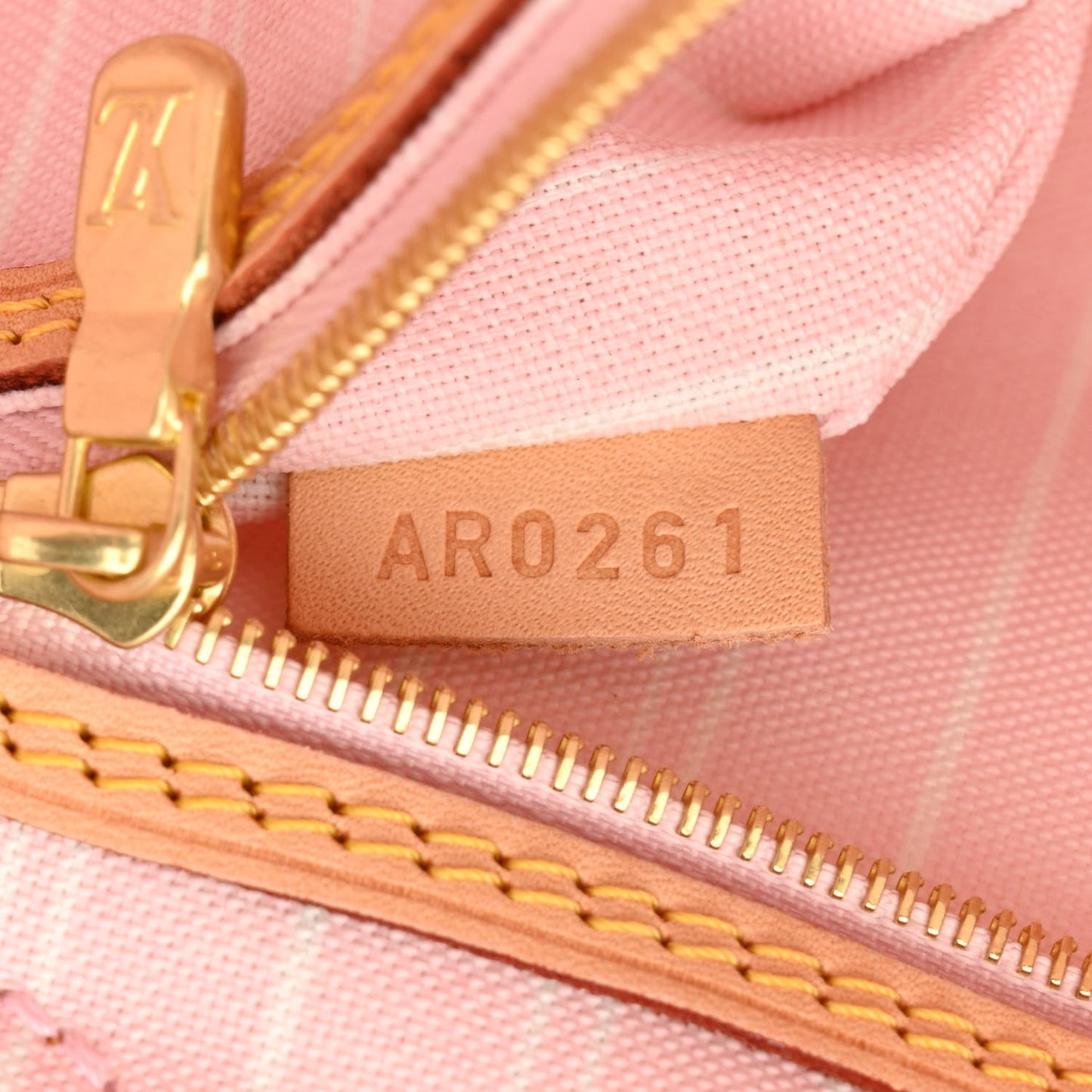 Monogram Giant By The Pool Neverfull MM Light Pink
