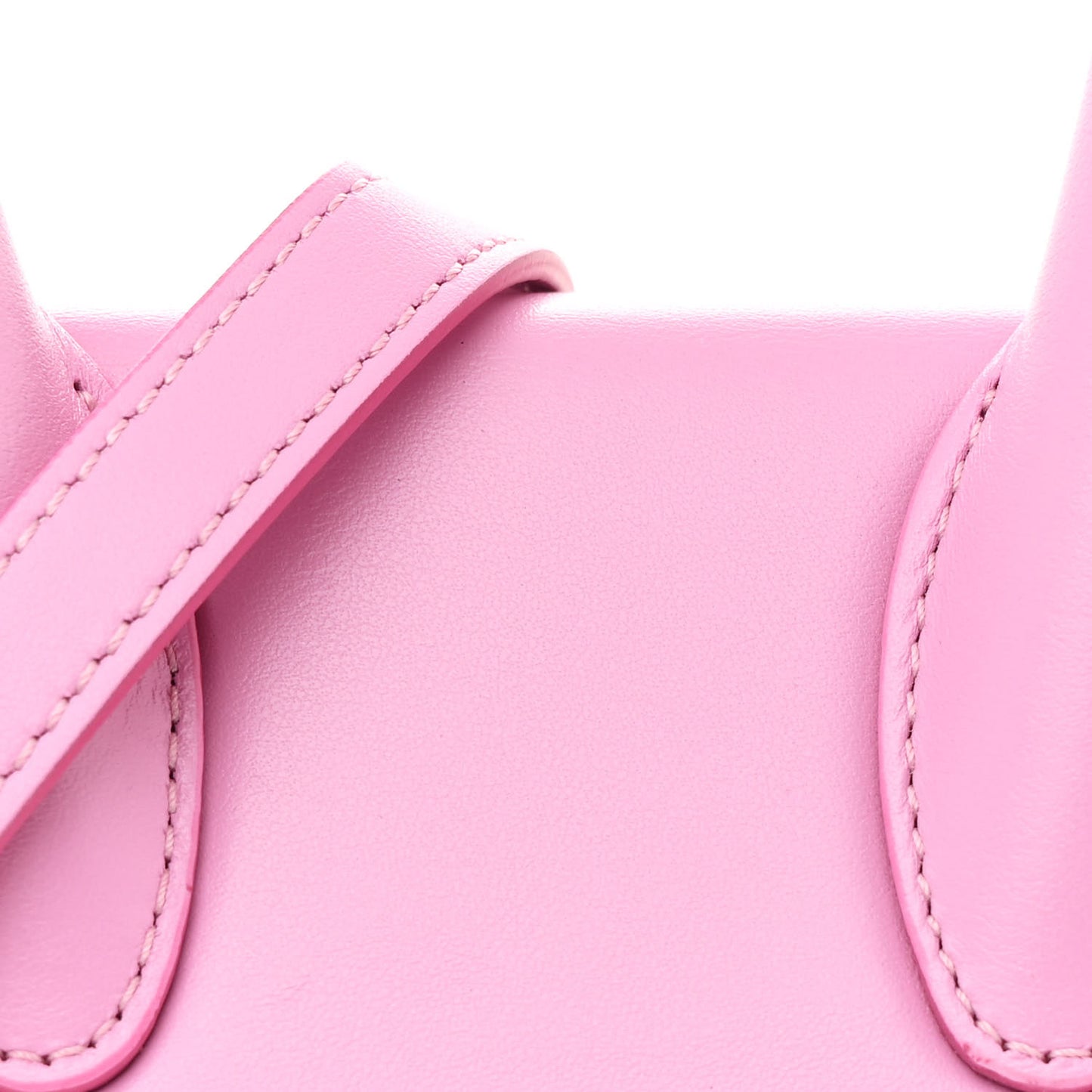 Smooth Calfskin Le Chiquito Moyen Light Pink