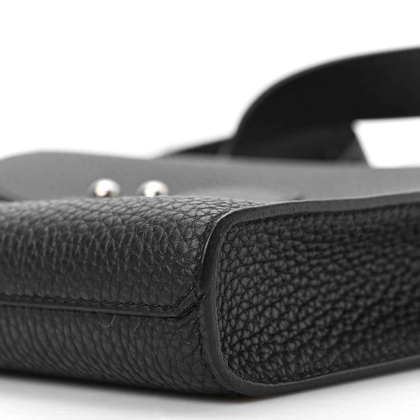 Togo Sac A Depeches 21 Messenger Bag Black