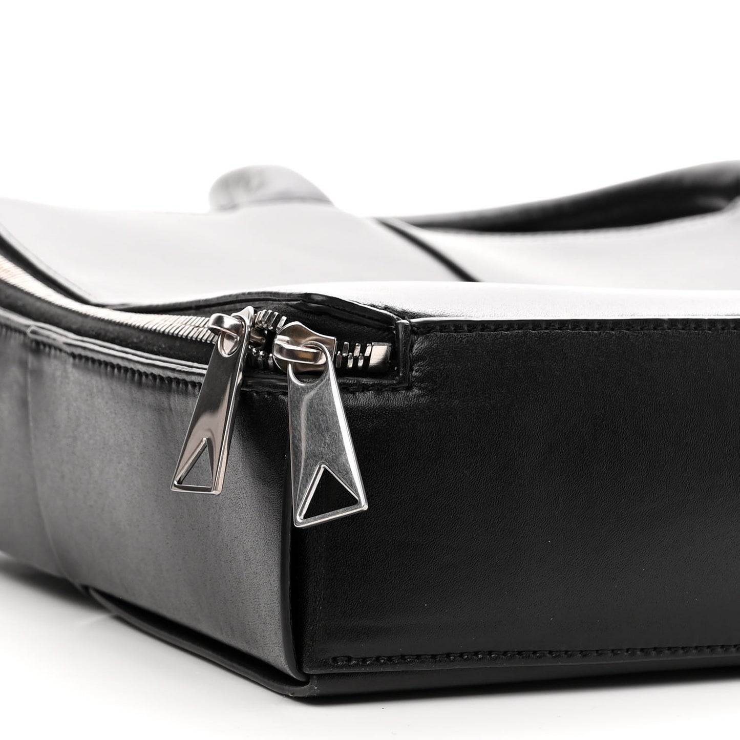 Calfskin Maxi Intrecciato Arco Briefcase Black