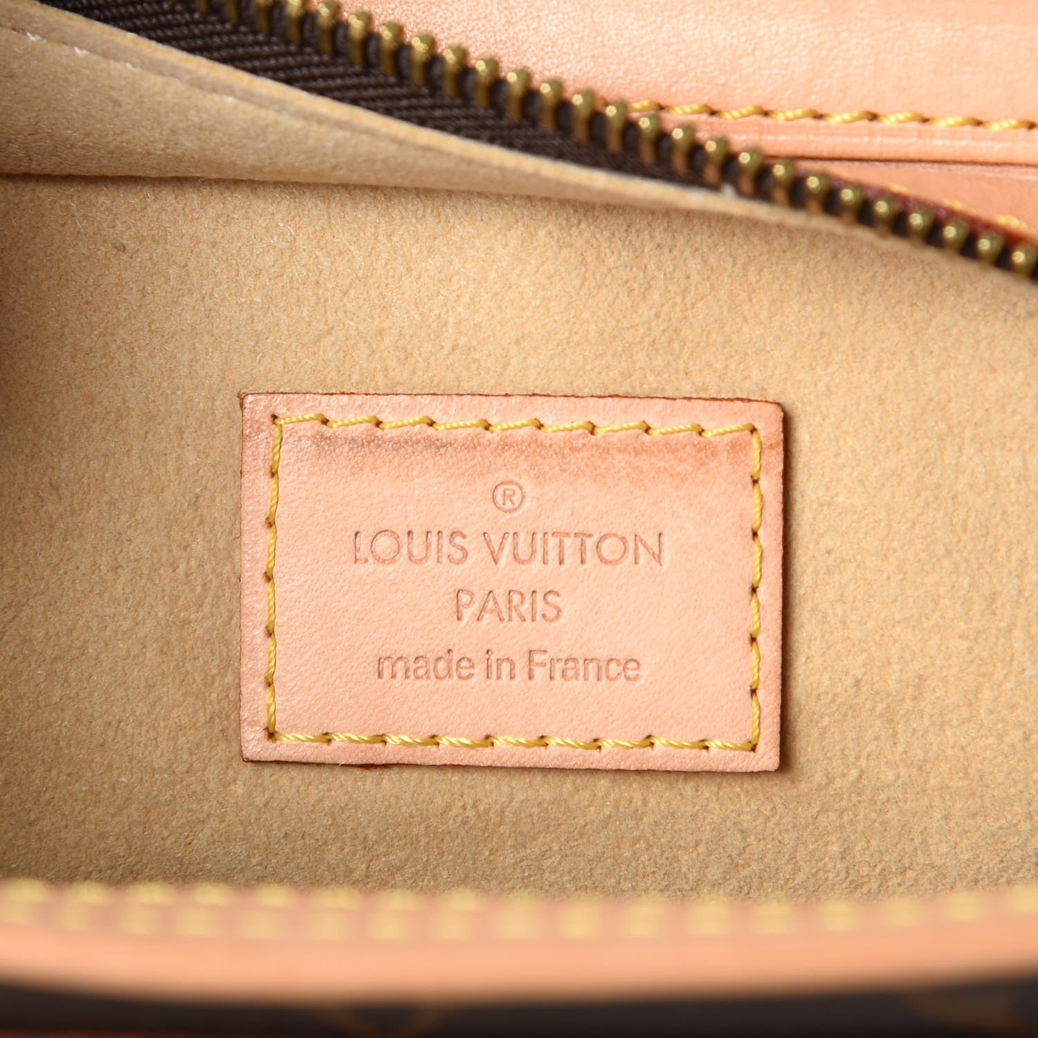 Louis Vuitton Monogram Hudson GM 6 of 9