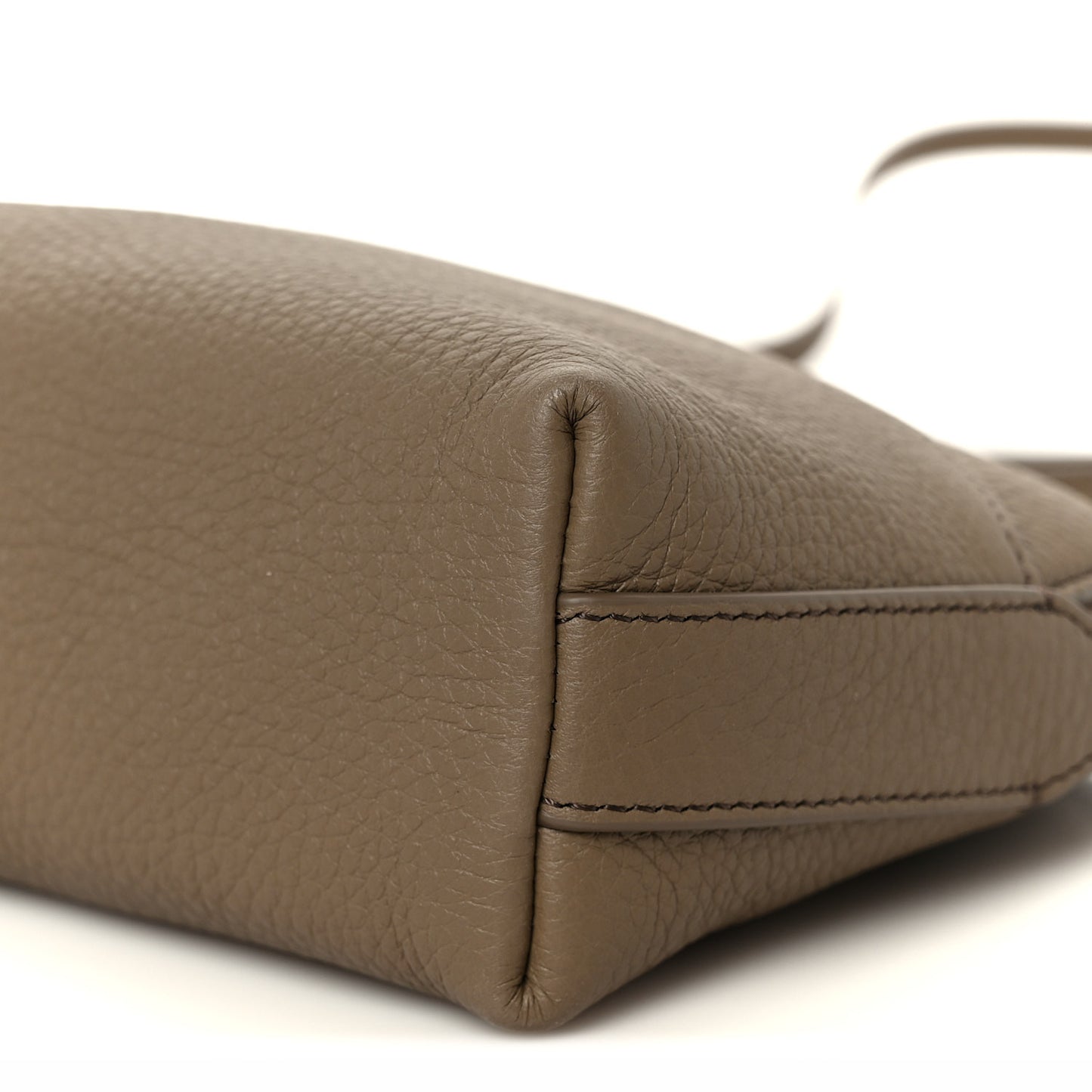 Grained Calfskin Annie E/W Crossbody Bag Smoked Taupe