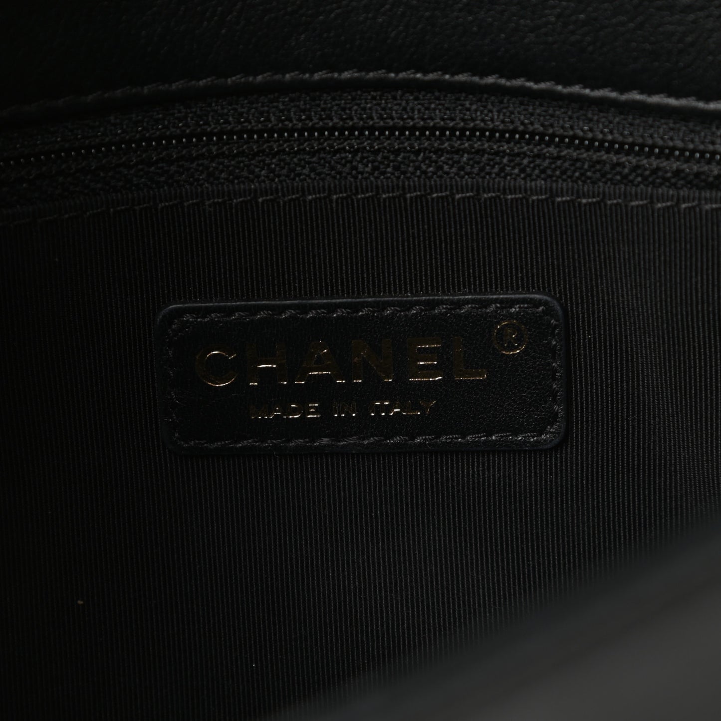 Calfskin Quilted Medium Graphic Flap Beige Black