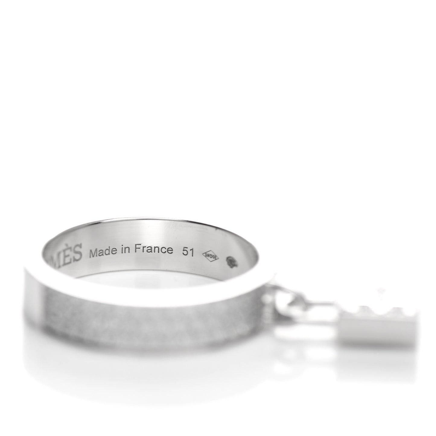 18K White Gold Diamond MM Kelly Clochette Ring 51 5.75