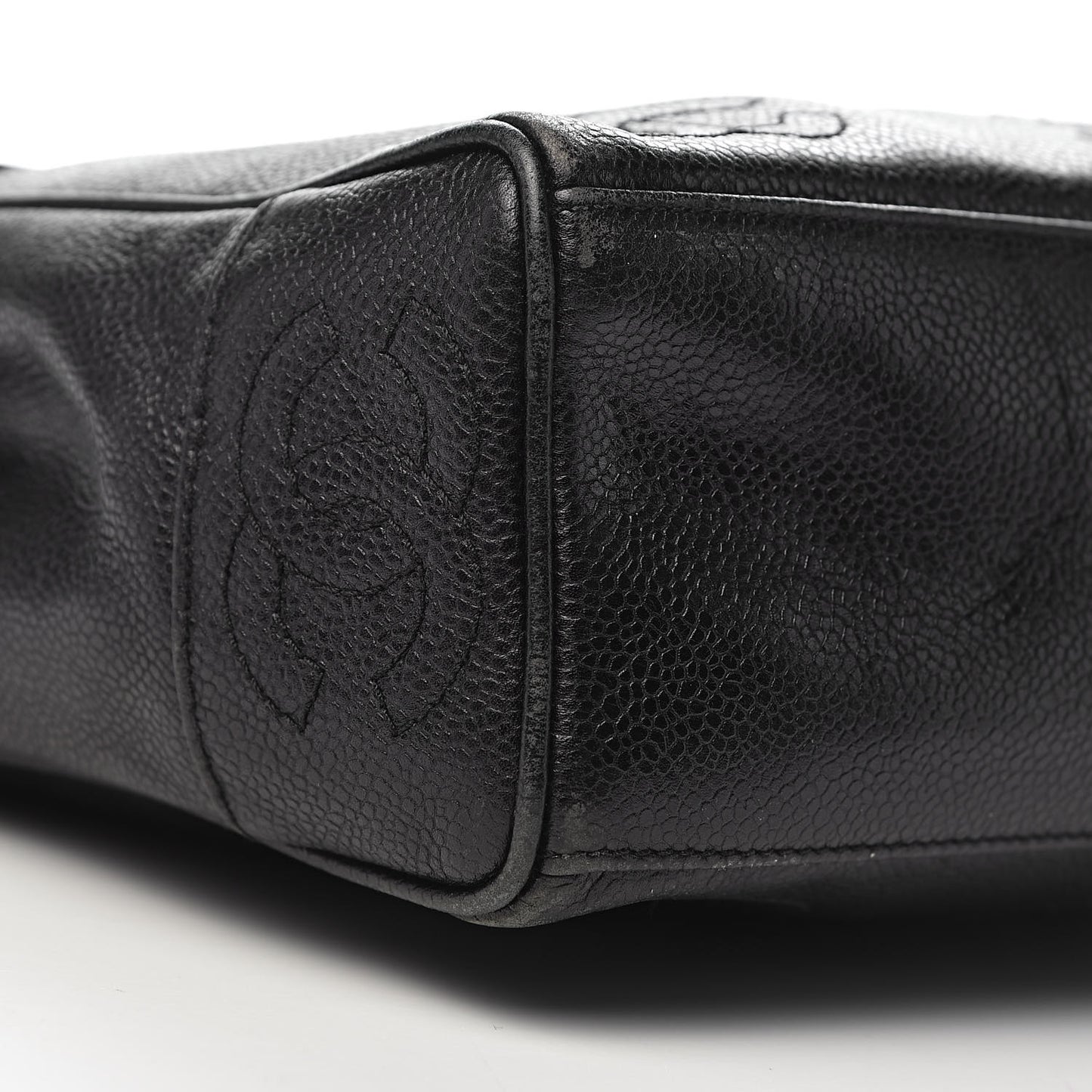 Caviar CC Shoulder Bag Black