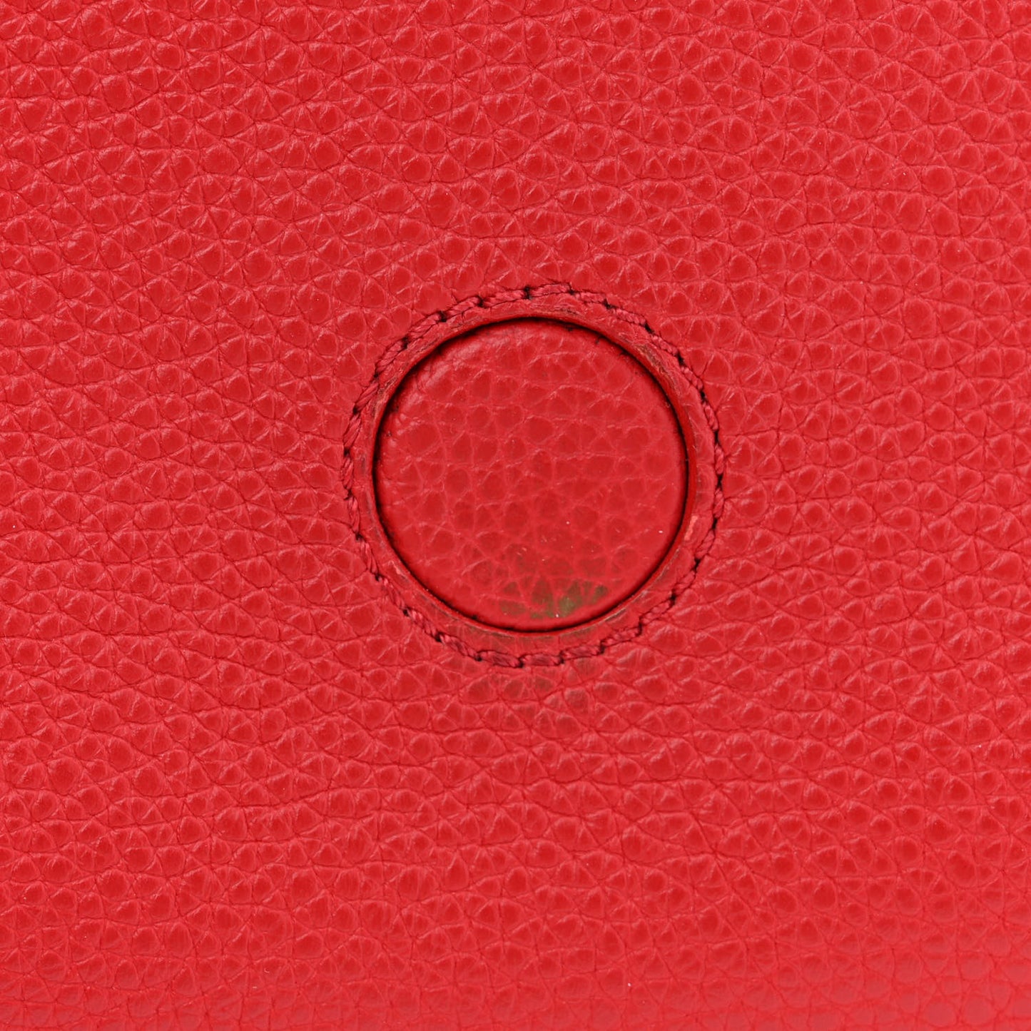 Grained Calfskin Monogram Double V Rubis