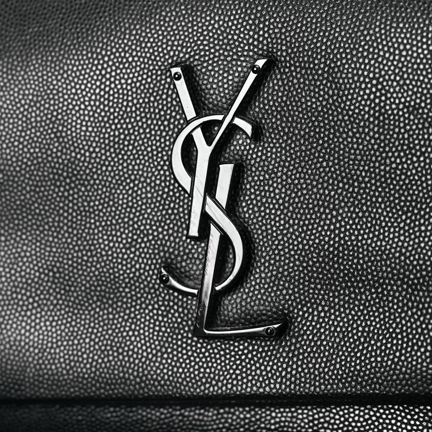 Grain De Poudre Medium West Hollywood Monogram Fold-Over Black
