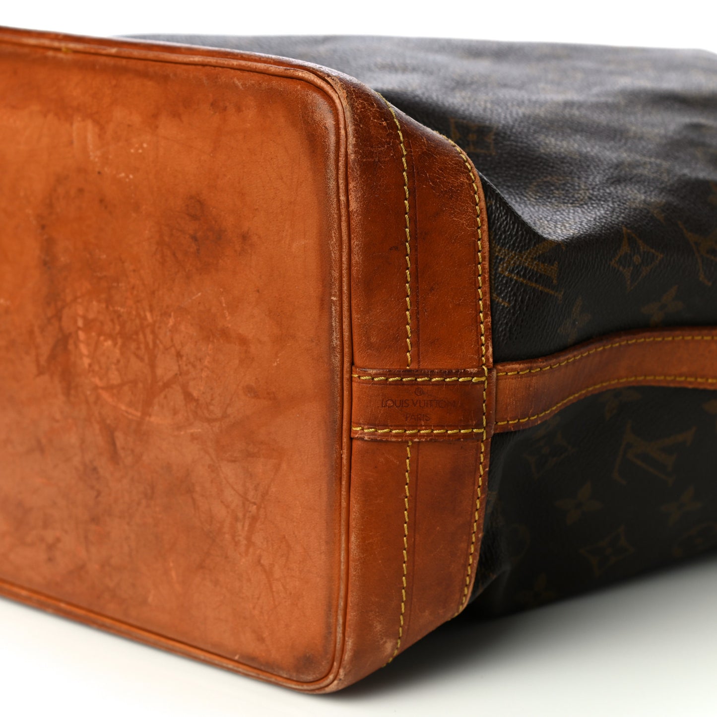 Monogram Noe