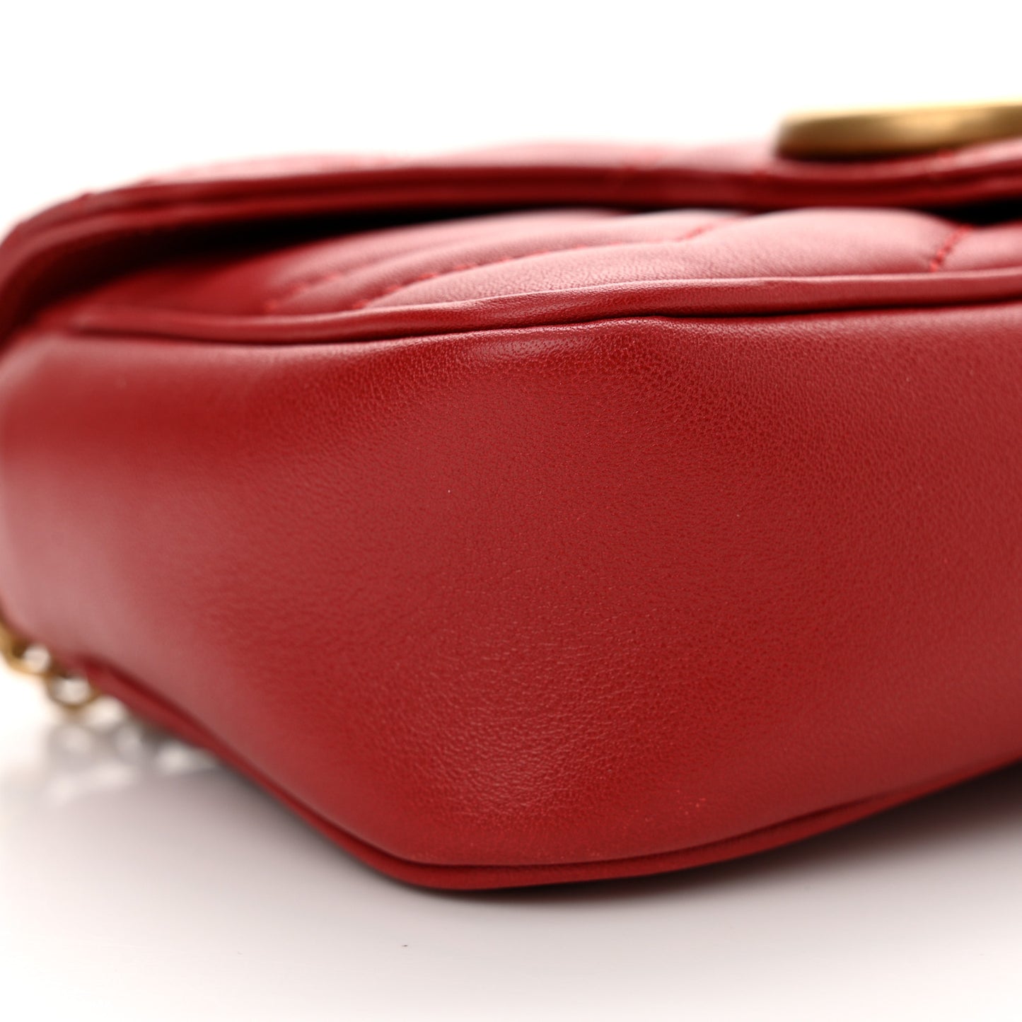 Calfskin Matelasse Super Mini GG Marmont Shoulder Bag Hibiscus Red