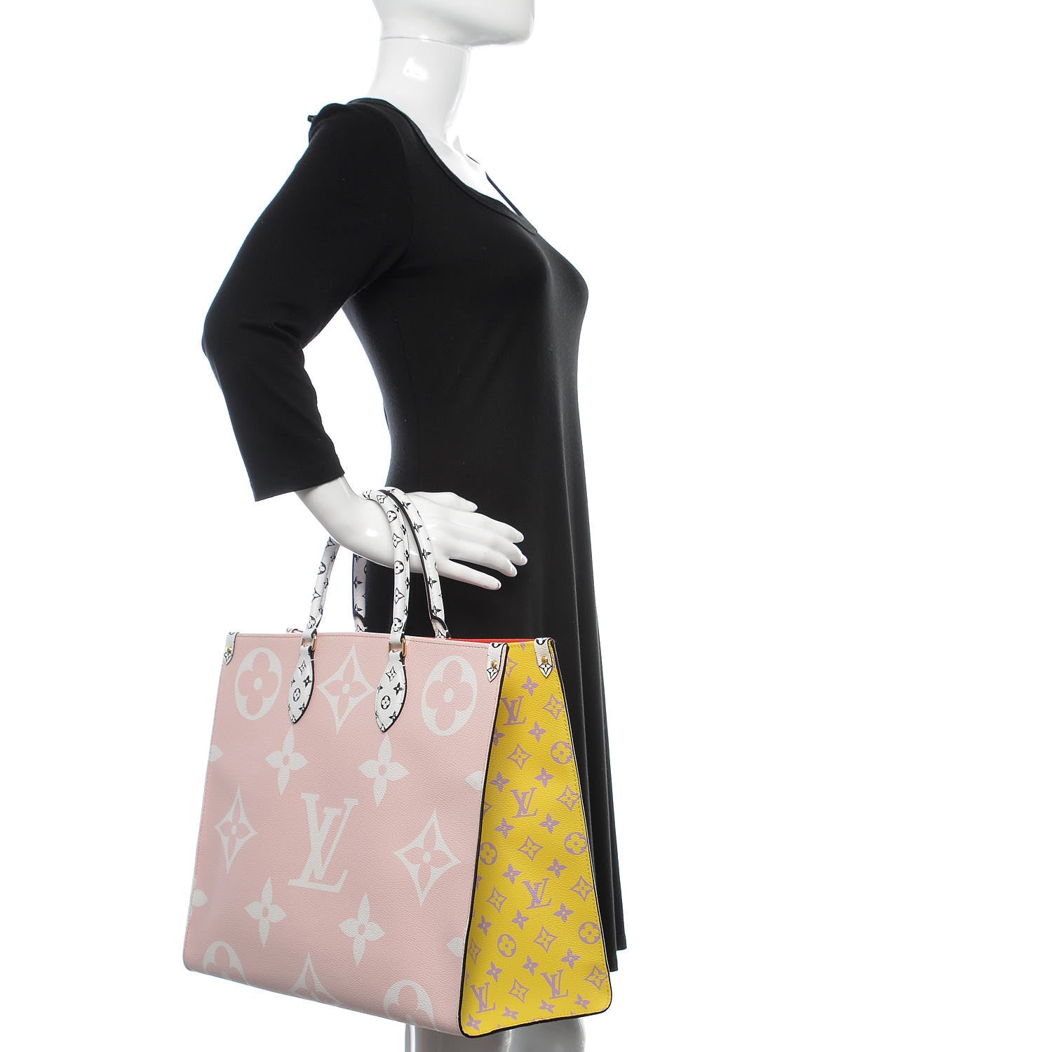 Louis Vuitton Monogram Giant Onthego GM Rouge Rose 3 of 10