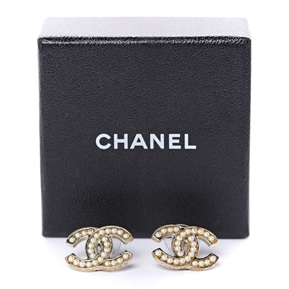 Chanel Pearl CC Earrings Light Gold 5 of 5