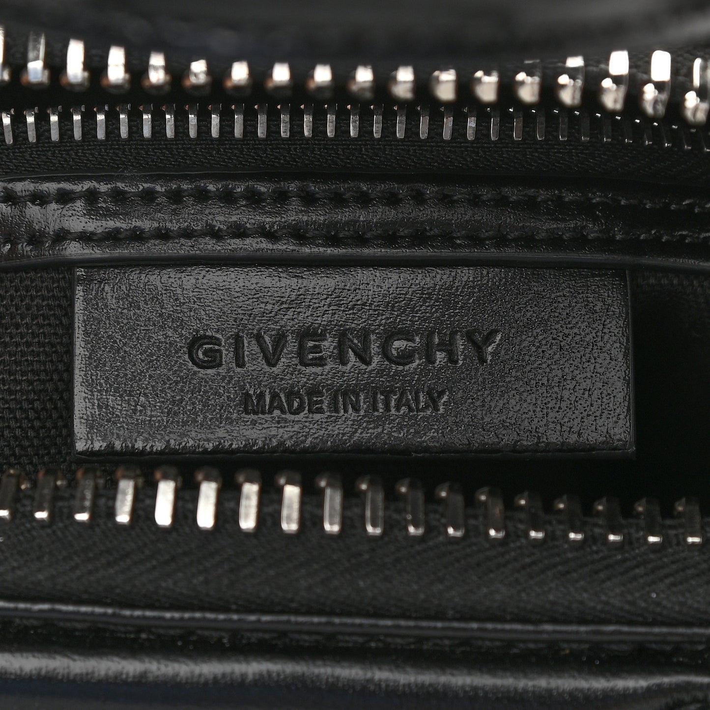 Shiny Lord Calfskin Mini Antigona Black