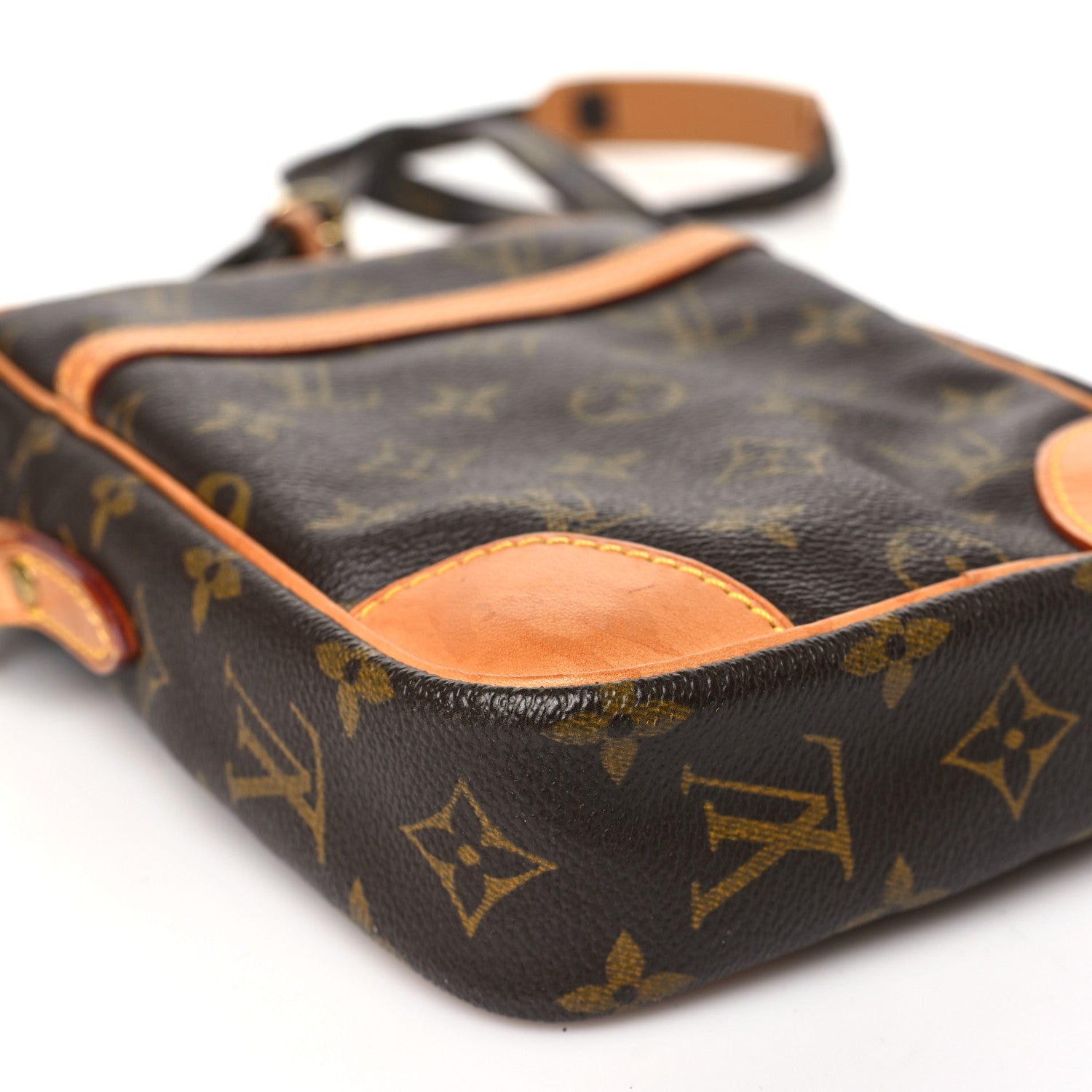 Louis Vuitton Monogram Danube 21 8 of 9