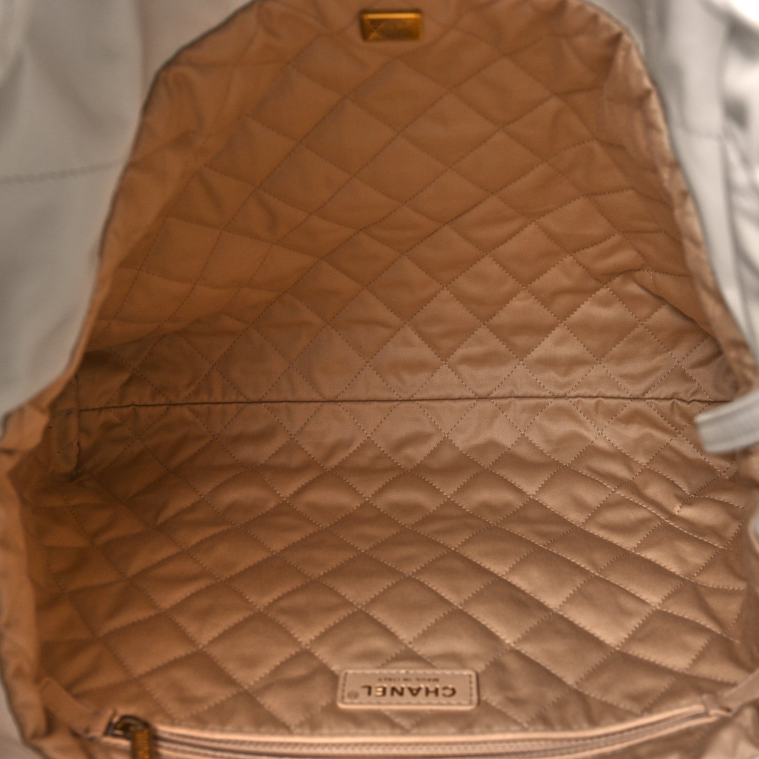 Chanel Shiny Calfskin Quilted Chanel 22 White 6 of 10
