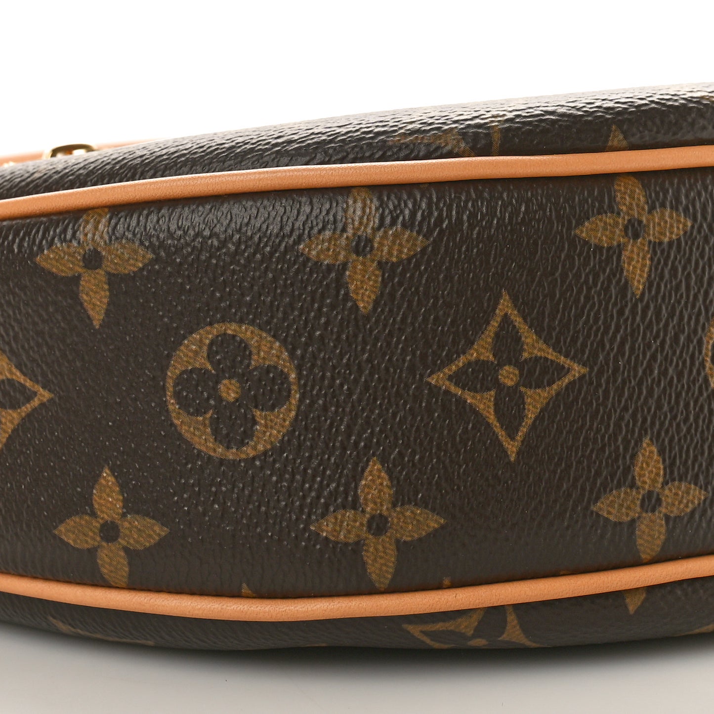 Monogram Loop