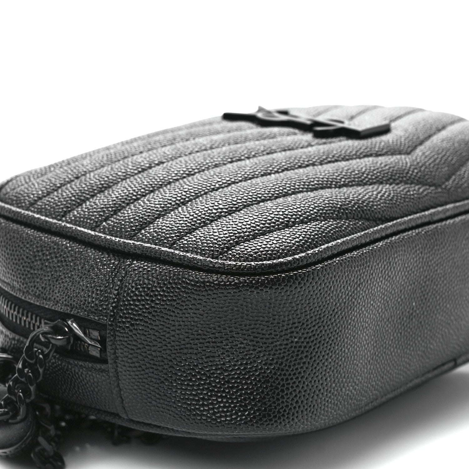 Saint Laurent Grain De Poudre Matelasse Monochrome Monogram Mini Lou Camera Bag Black 10 of 11