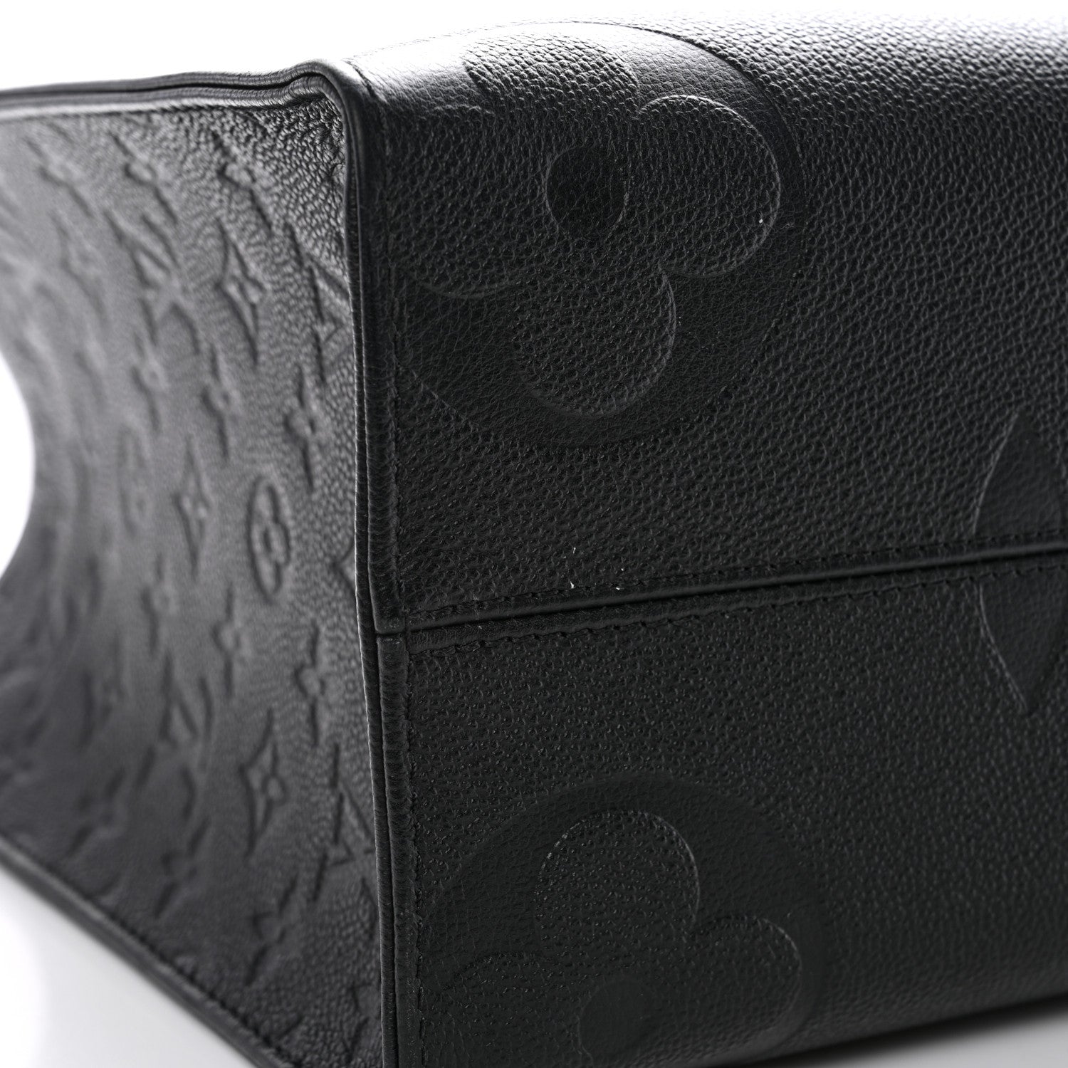 Louis Vuitton Empreinte Monogram Giant Onthego MM Black 10 of 10