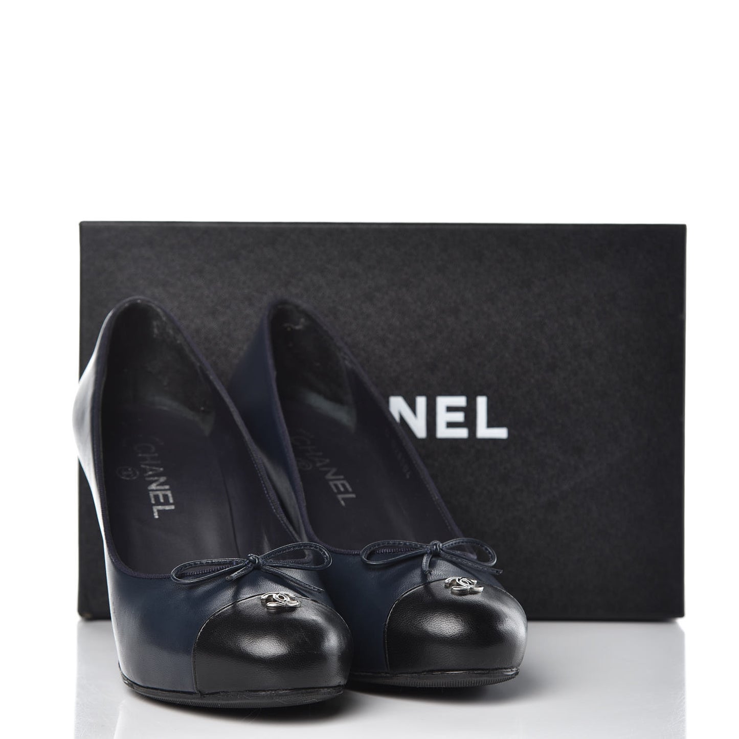 Lambskin Cap Toe CC Pumps 38.5 Marine Fonce Black