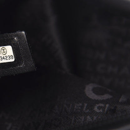 Chanel Tweed Quilted Camellia Shoulder Bag Black 7 of 11