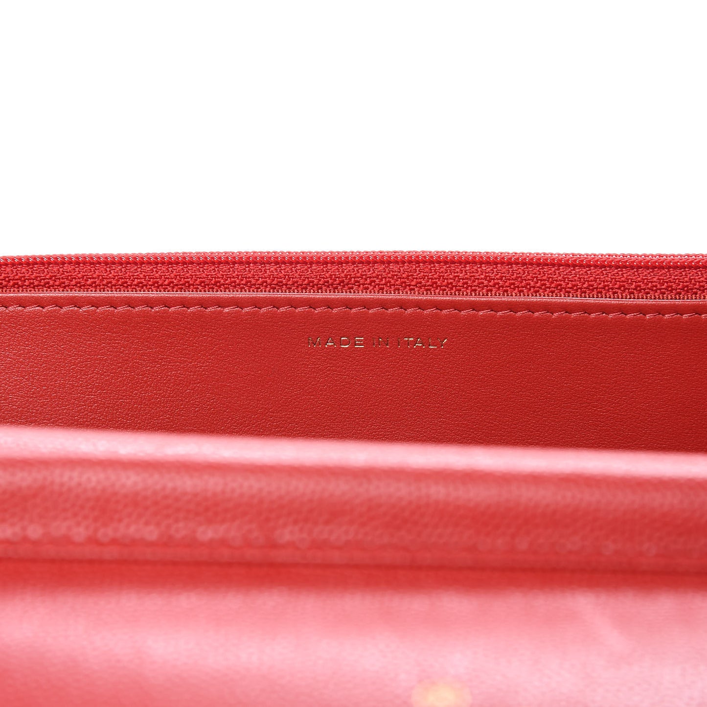 Caviar Quilted Wallet on Chain WOC Red