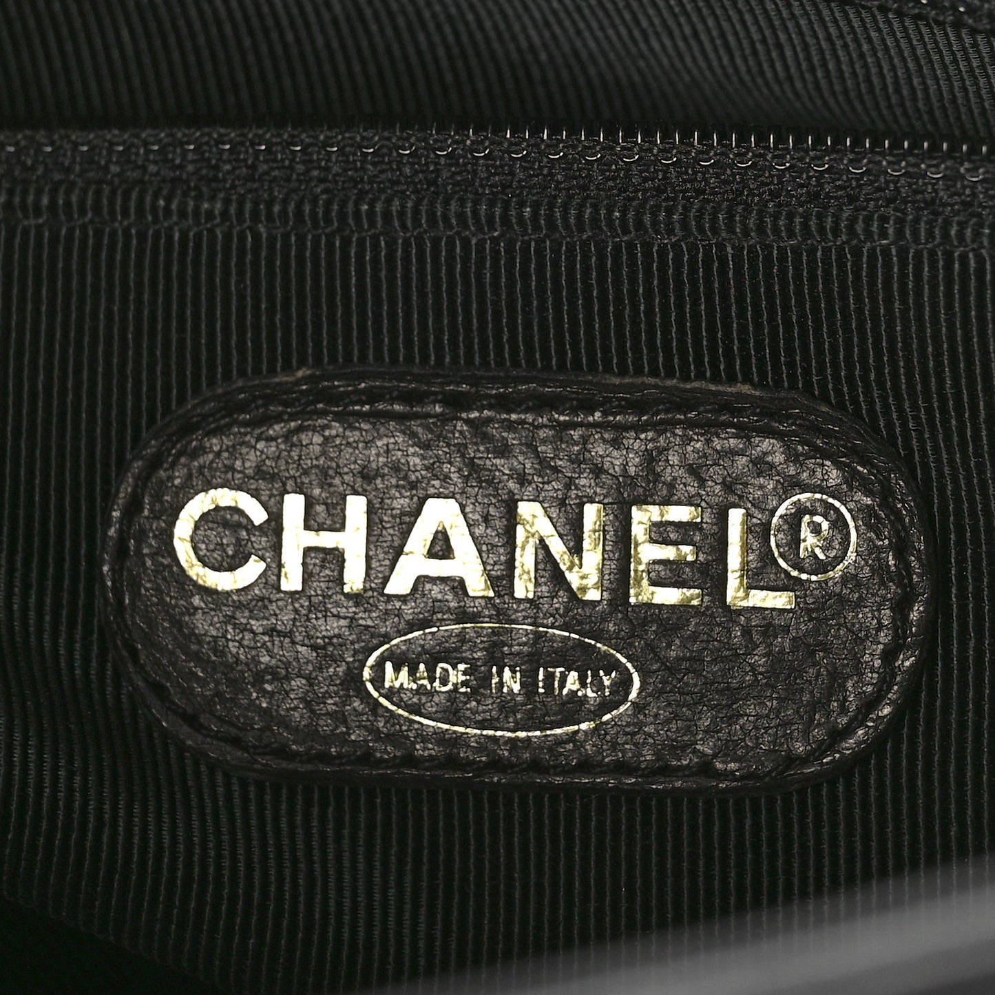 Caviar CC Shoulder Bag Black