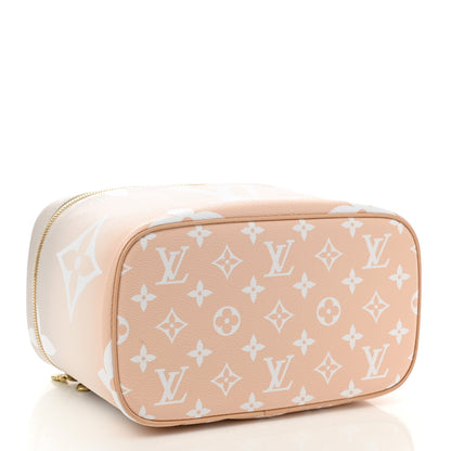 Louis Vuitton Monogram Giant By The Pool Nice BB Brume 4 of 9