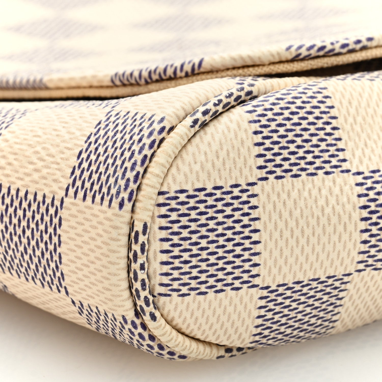 Louis Vuitton Damier Azur Favorite MM 9 of 11