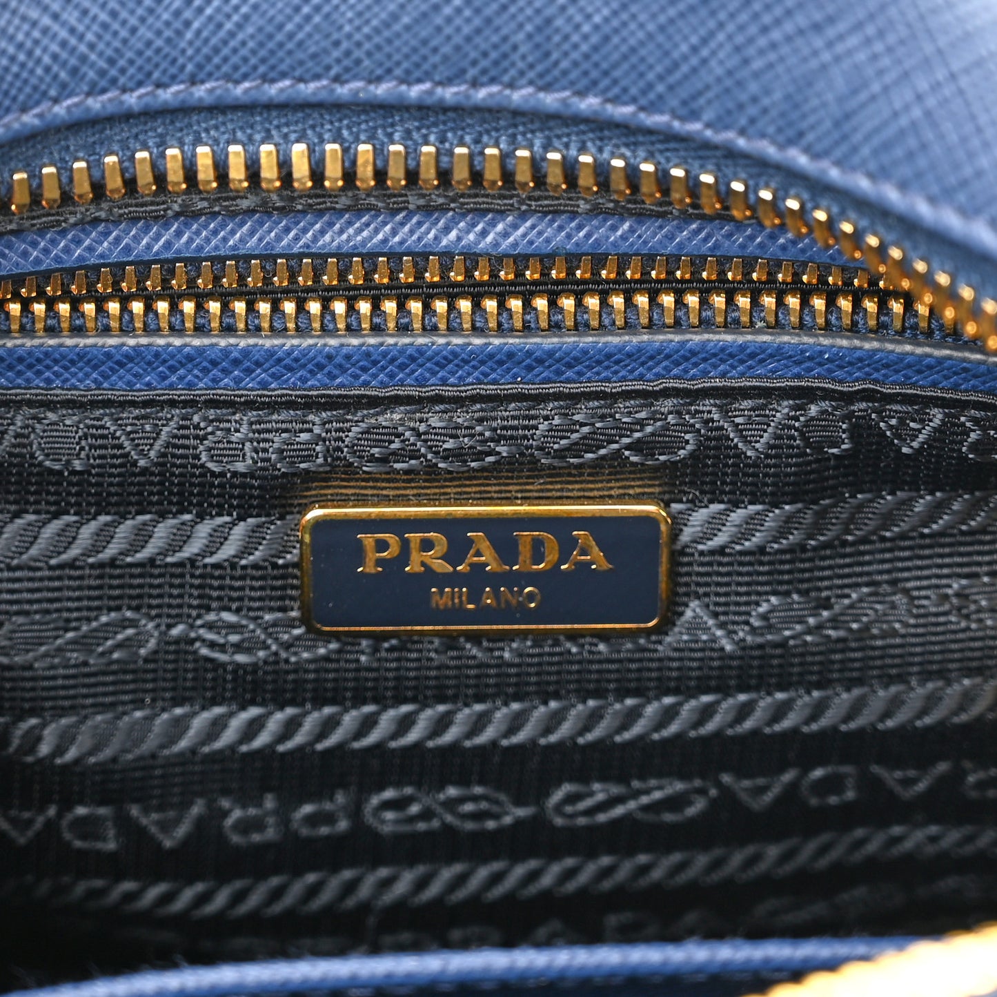Saffiano Camera Crossbody Bag Bleuette