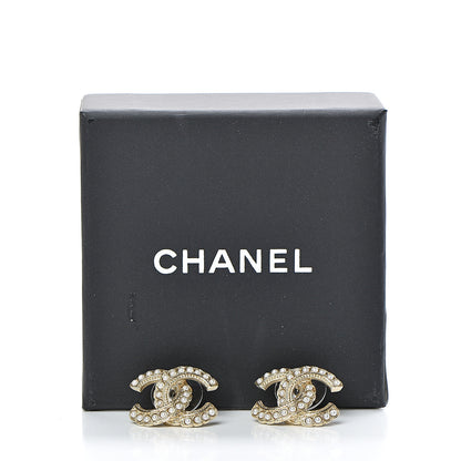 Chanel Pearl Queen of France CC Earrings Gold 5 of 5