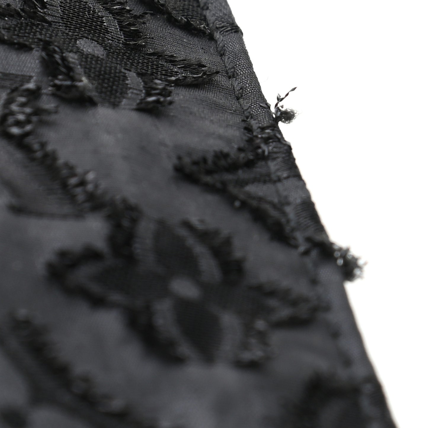 Monogram Lurex Flat Zip Pochette Noir