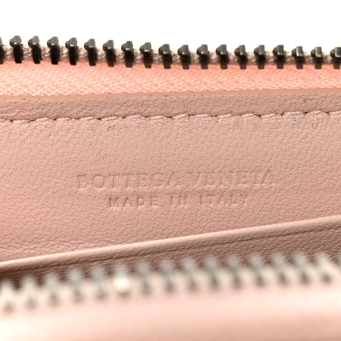 Nappa Intrecciato Small Bi-Fold Zip Wallet Pink