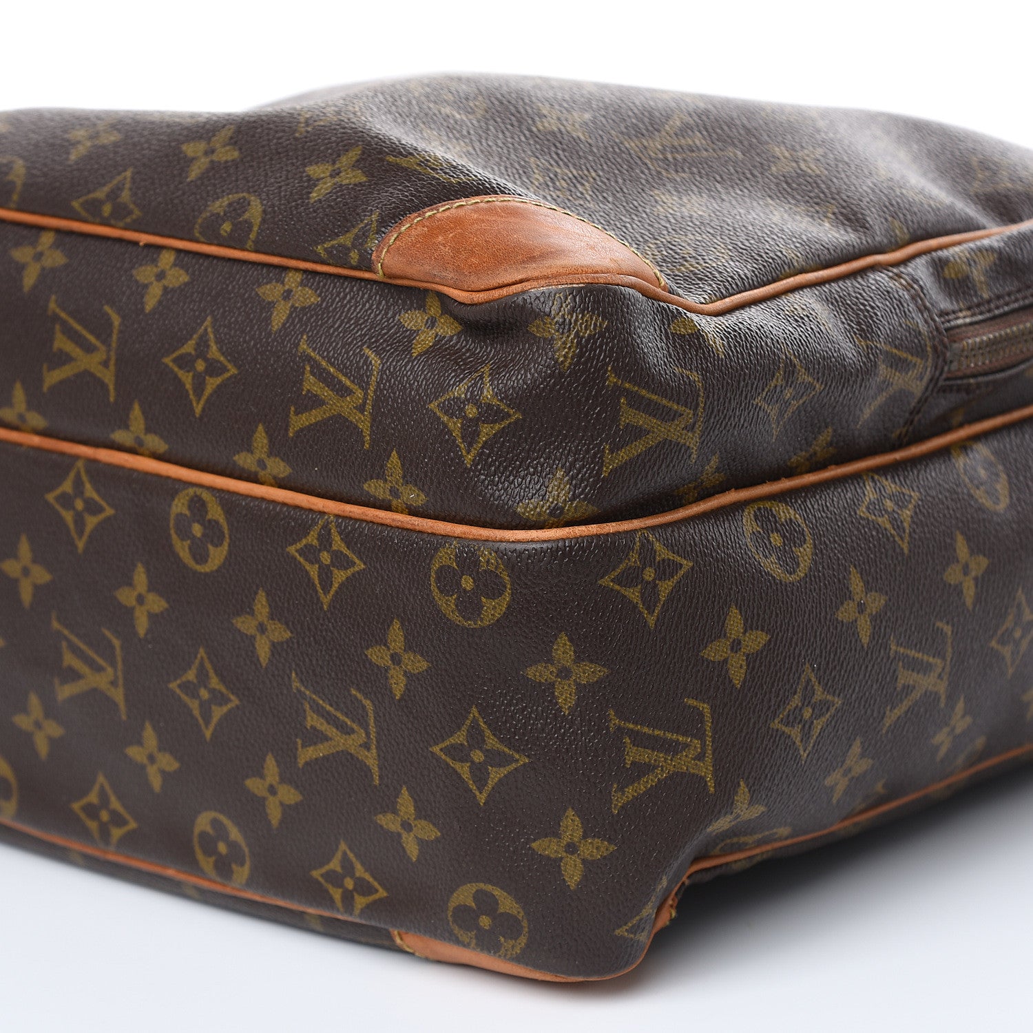 Louis Vuitton Monogram Amazone GM 9 of 16