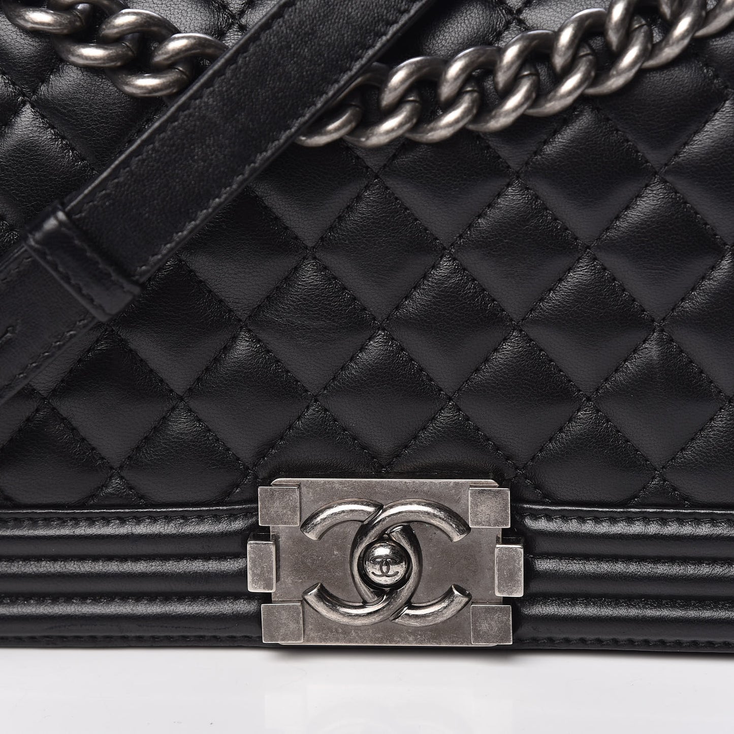 Lambskin Quilted Medium Boy Flap Black