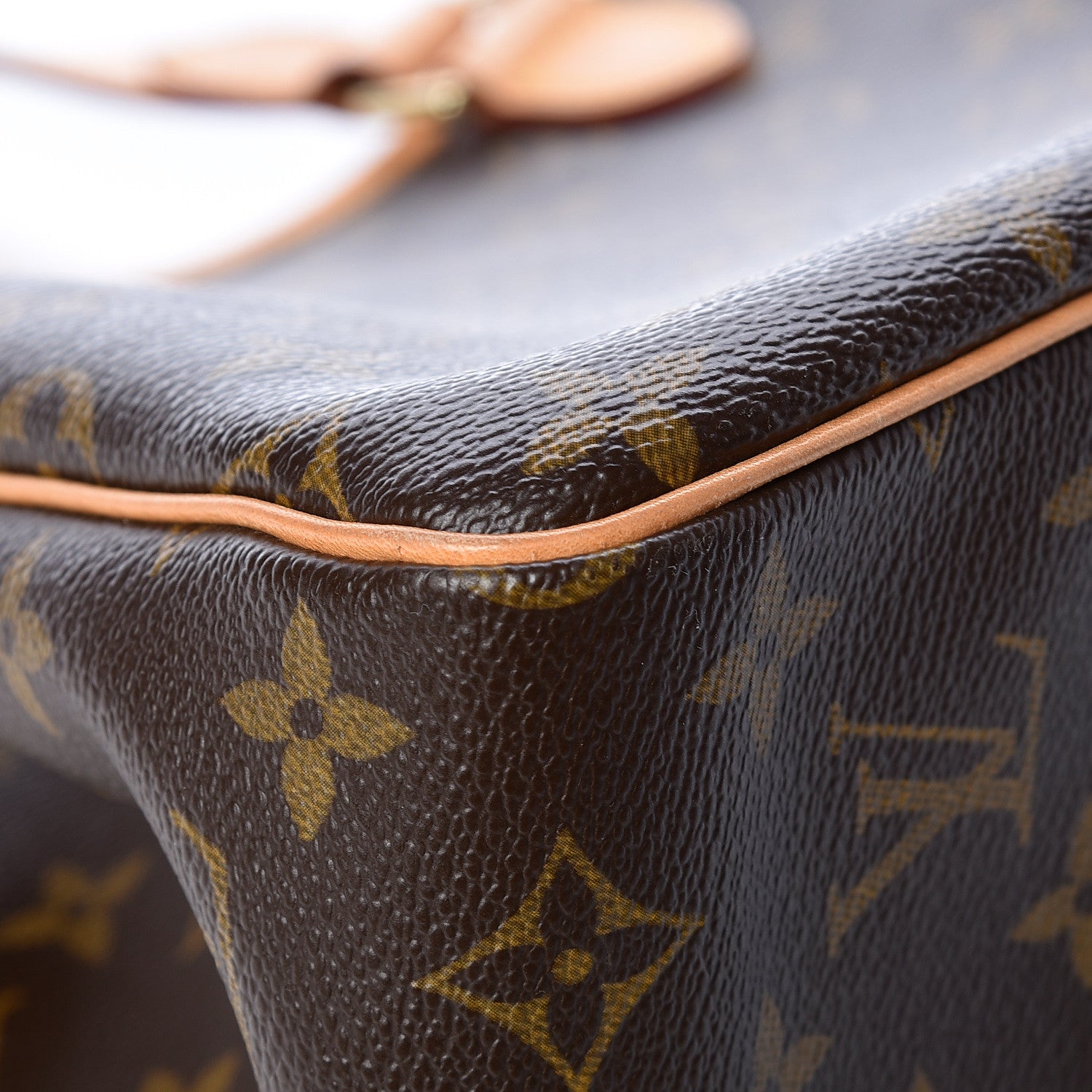 Louis Vuitton Monogram Batignolles 11 of 13