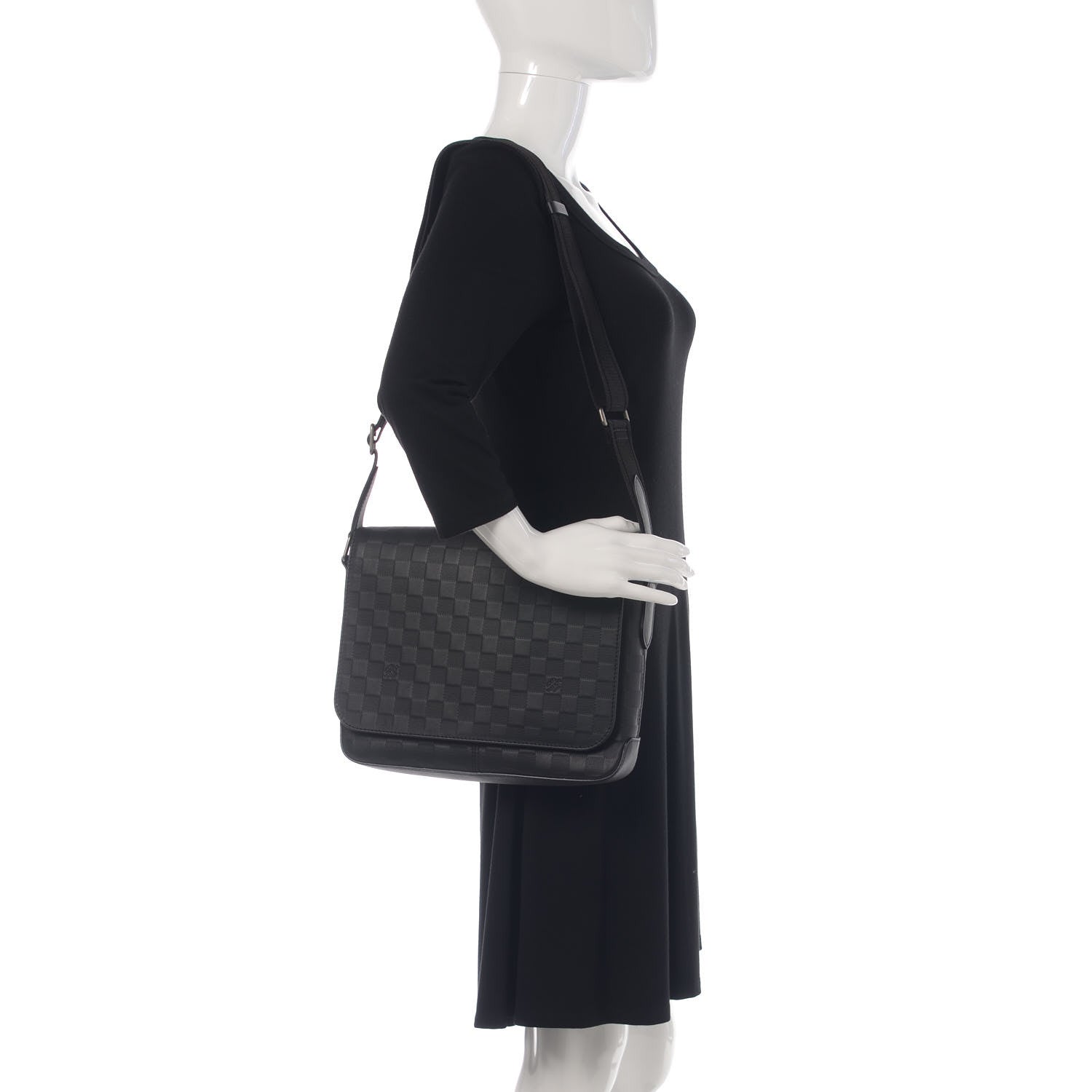 Louis Vuitton Damier Infini District PM Onyx 2 of 9