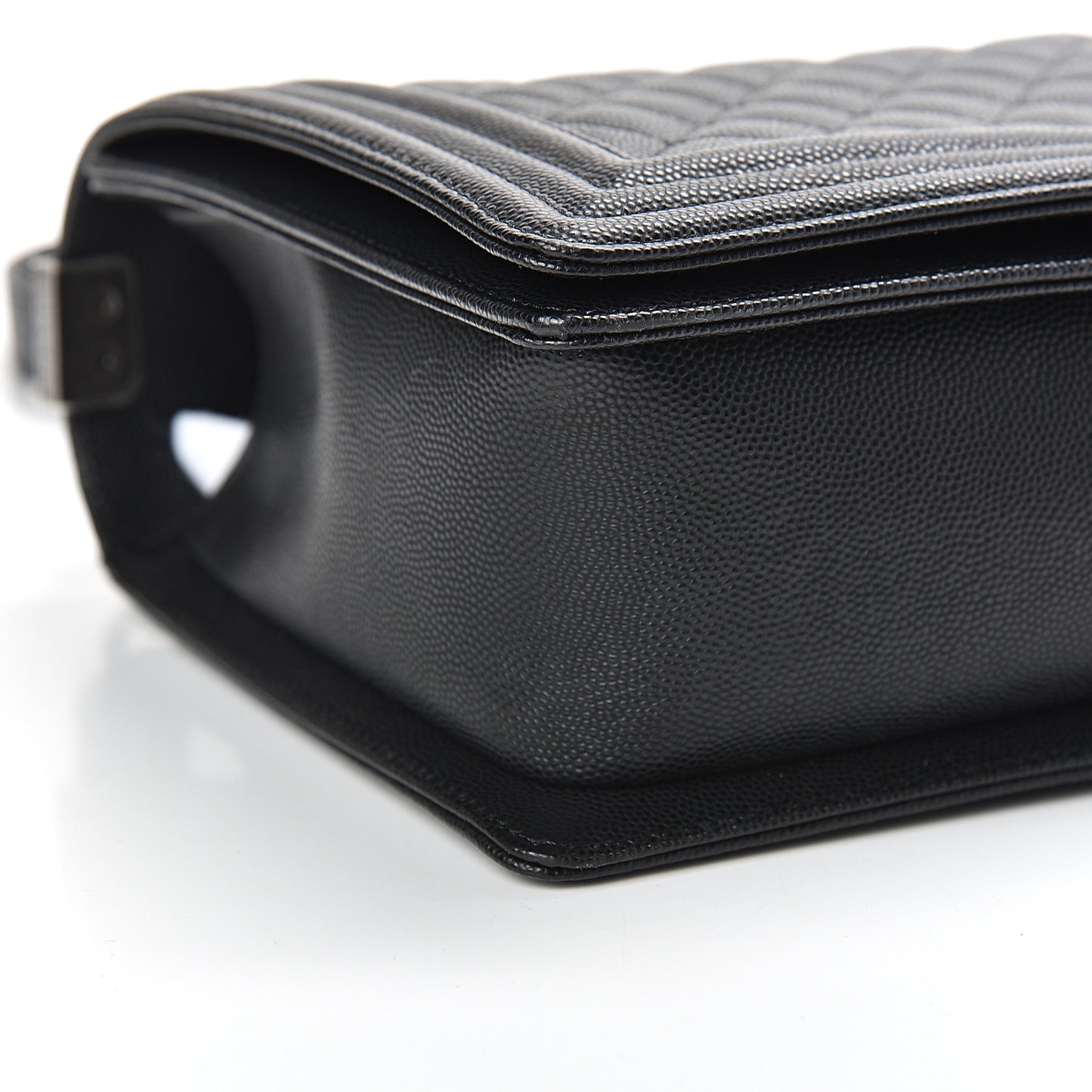 Caviar Quilted New Medium Boy Flap Black