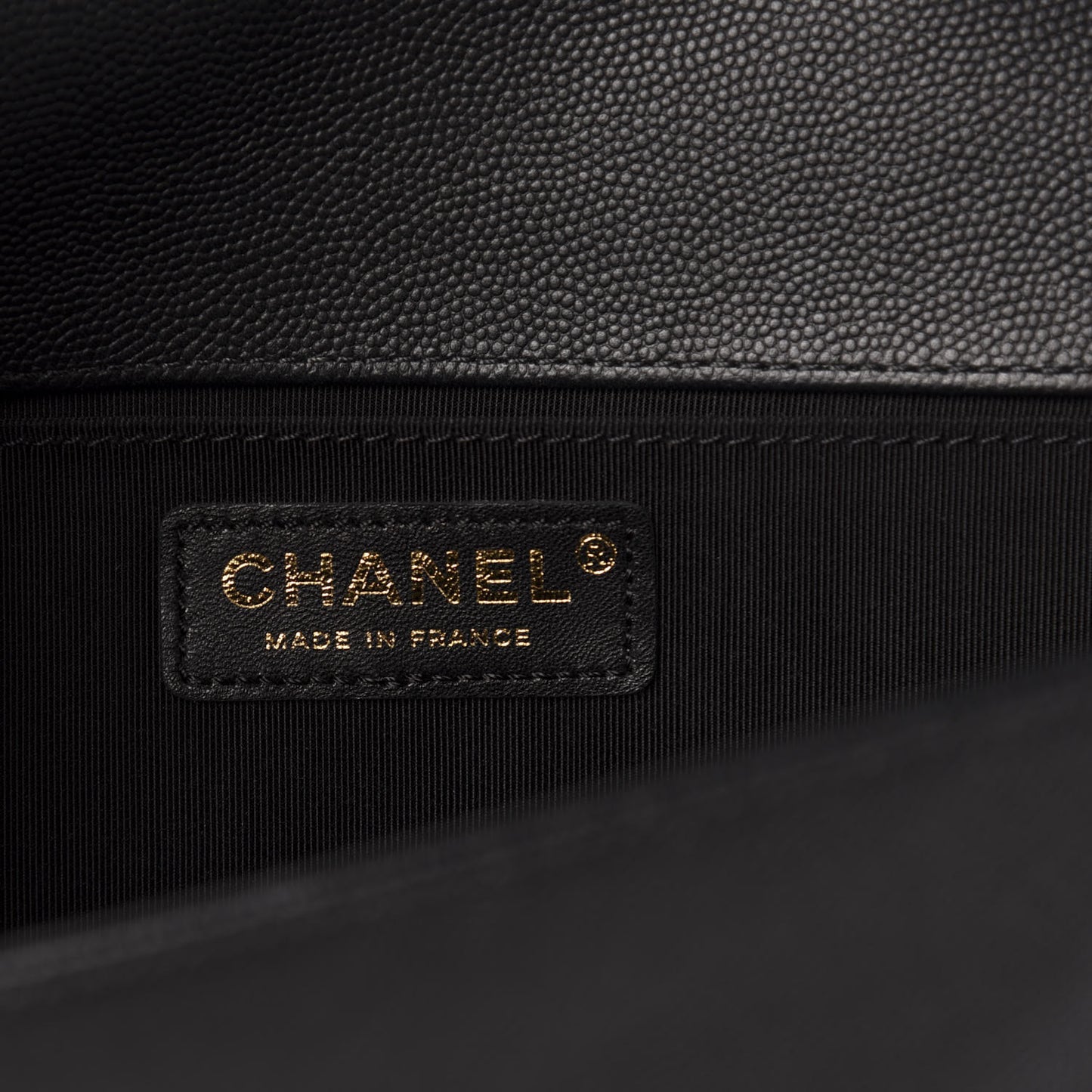 Caviar Quilted Medium Boy Flap Black