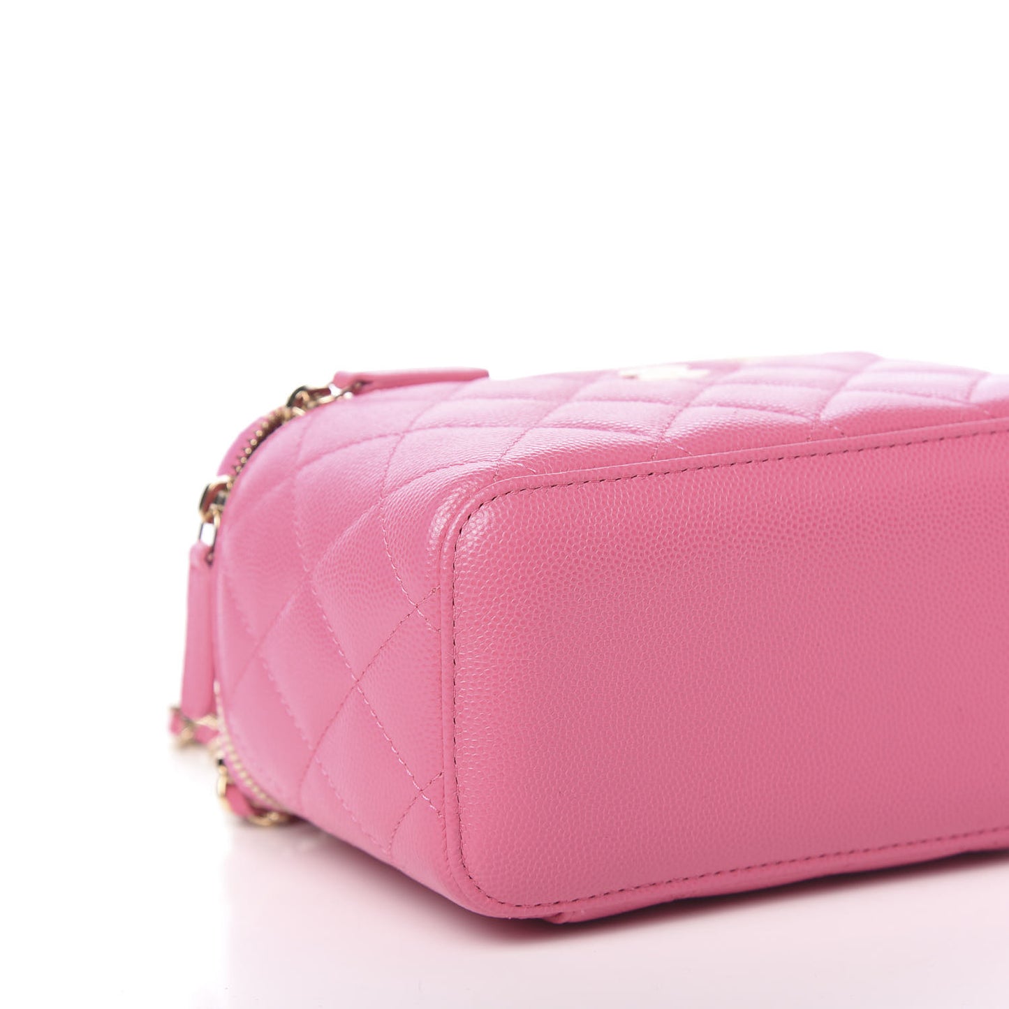 Caviar Quilted Small Vanity Case With Chain Pink