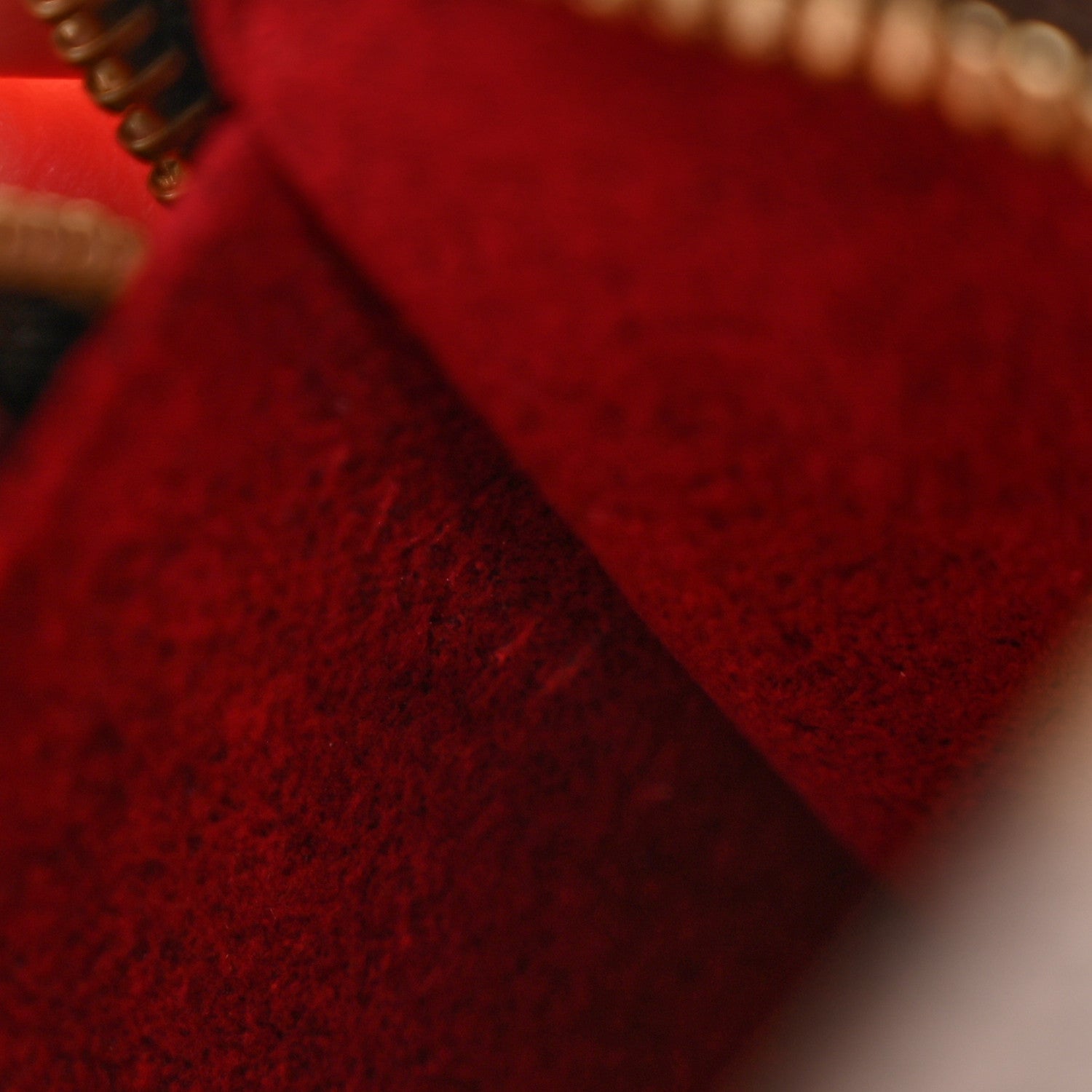 Louis Vuitton Monogram Wapity 7 of 8