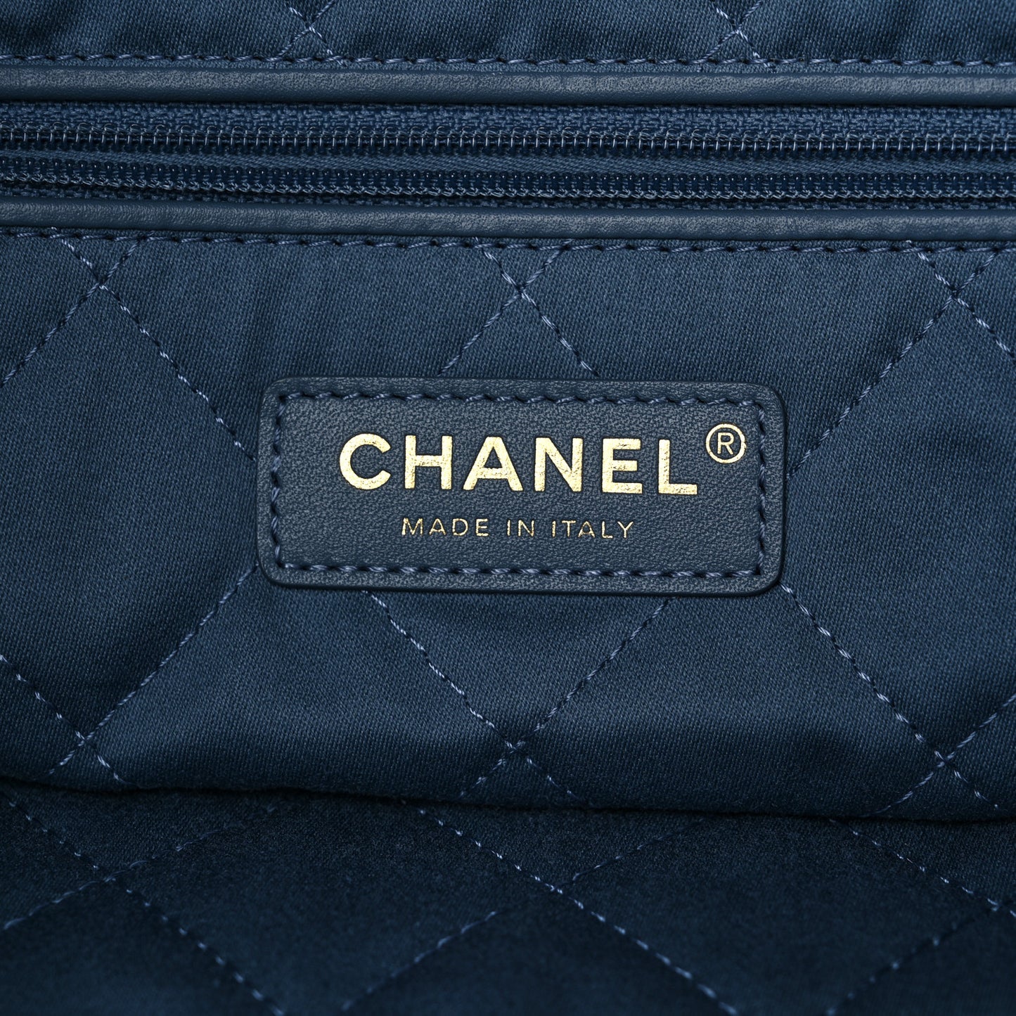 Shiny Caviar Quilted Monochrome Small Chanel 22 Blue