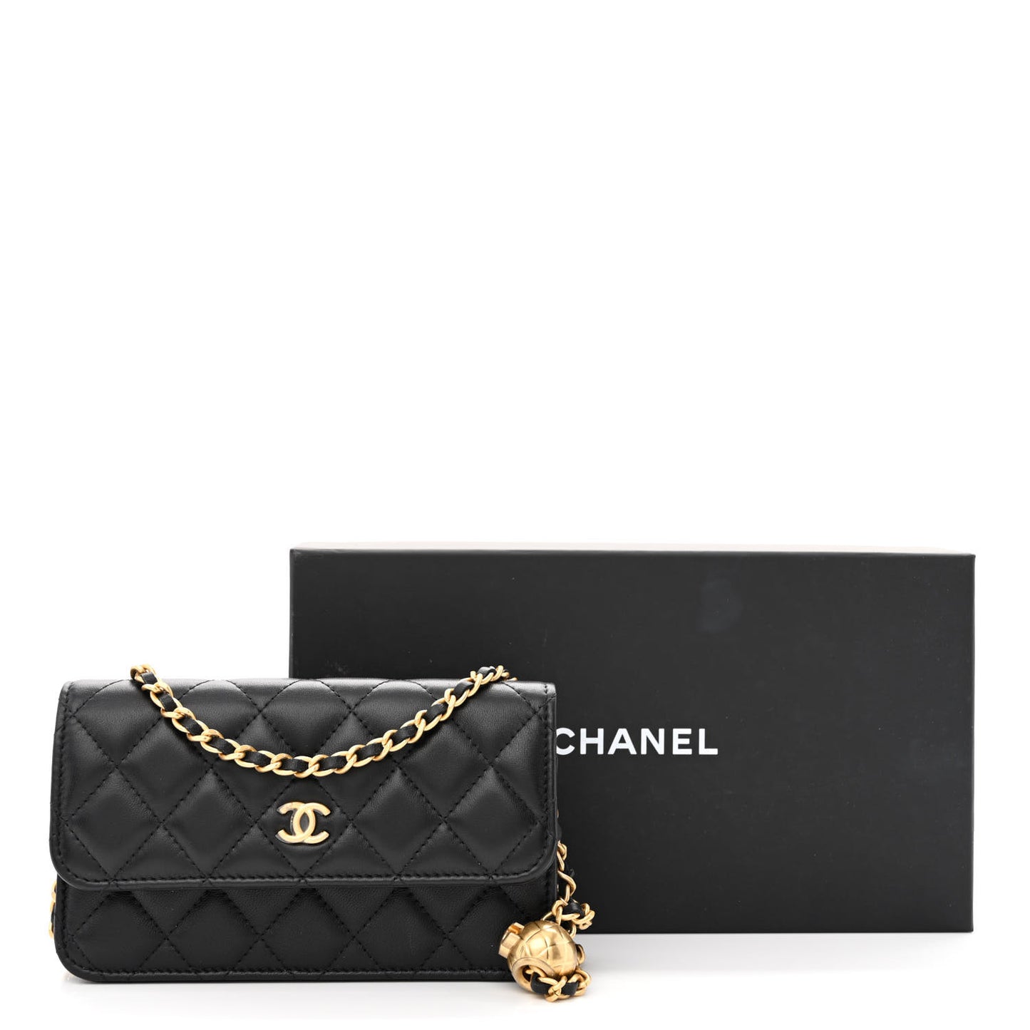 Lambskin Pearl Crush Quilted Flap Phone Holder With Chain Black