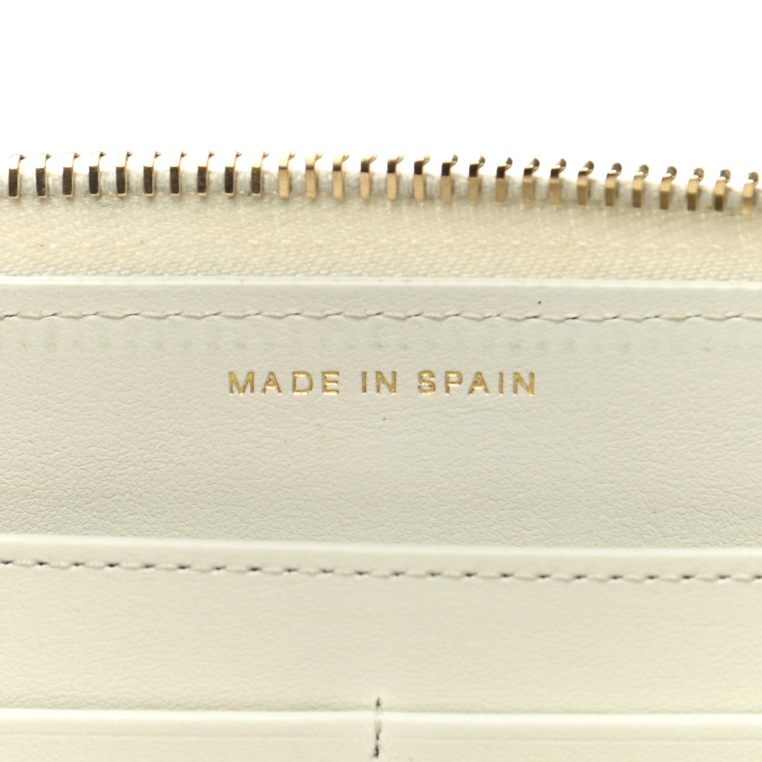 Chanel Shiny Goatskin Quilted 19 Long Zipped Around Wallet White 7 of 9