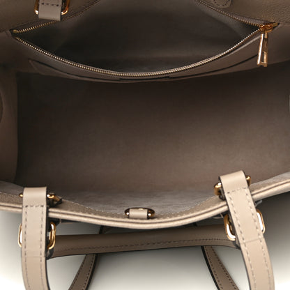 Louis Vuitton Empreinte Monogram Giant Onthego MM Tourterelle 5 of 9