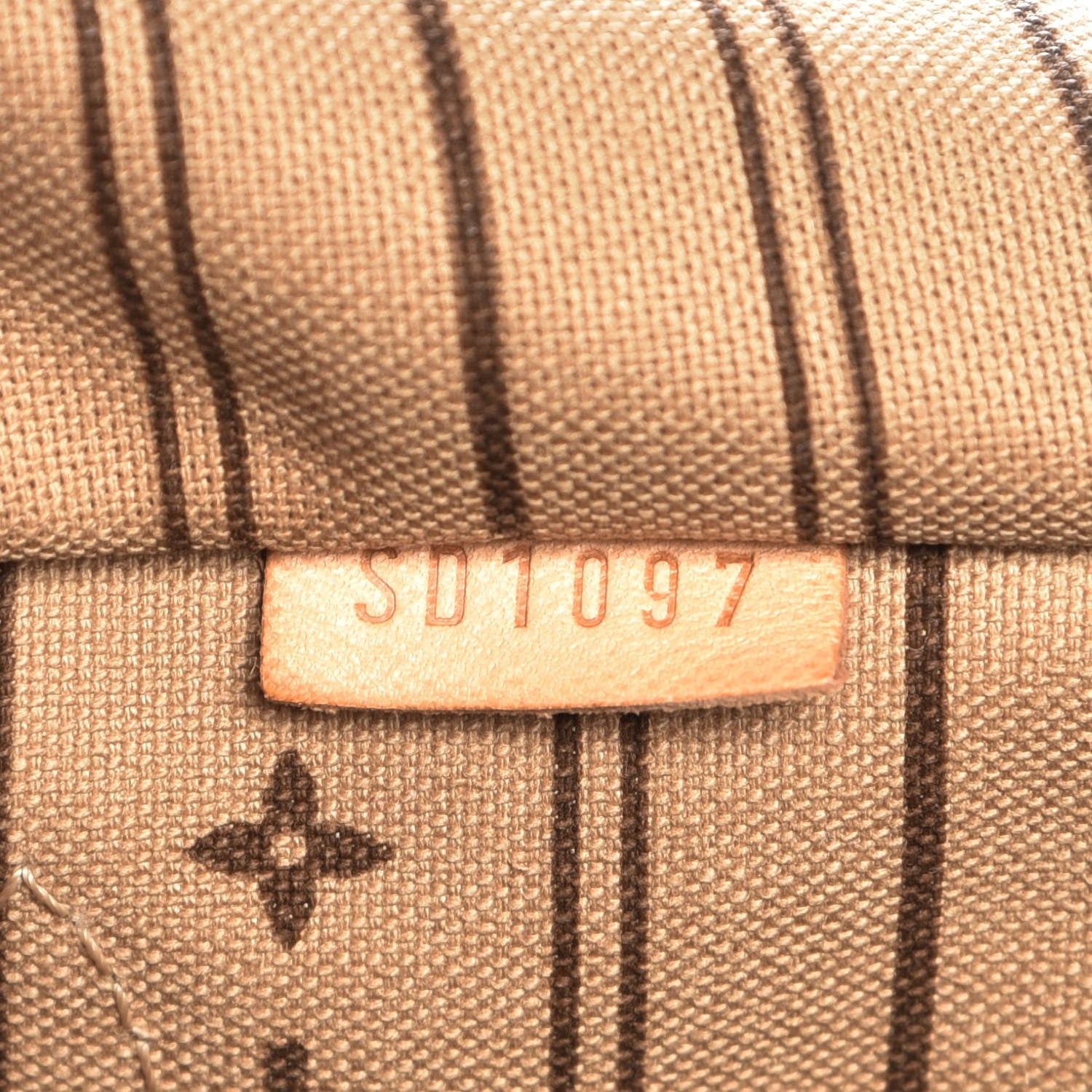 Louis Vuitton Monogram Neverfull GM 7 of 7