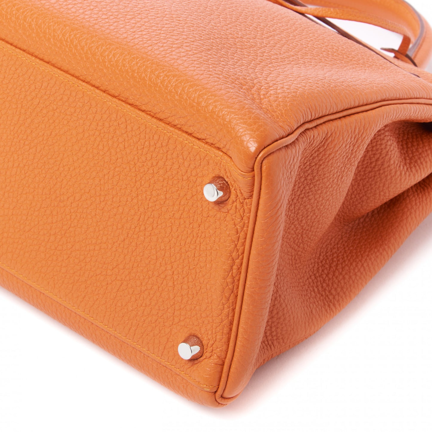 Togo Kelly Retourne 35 Orange