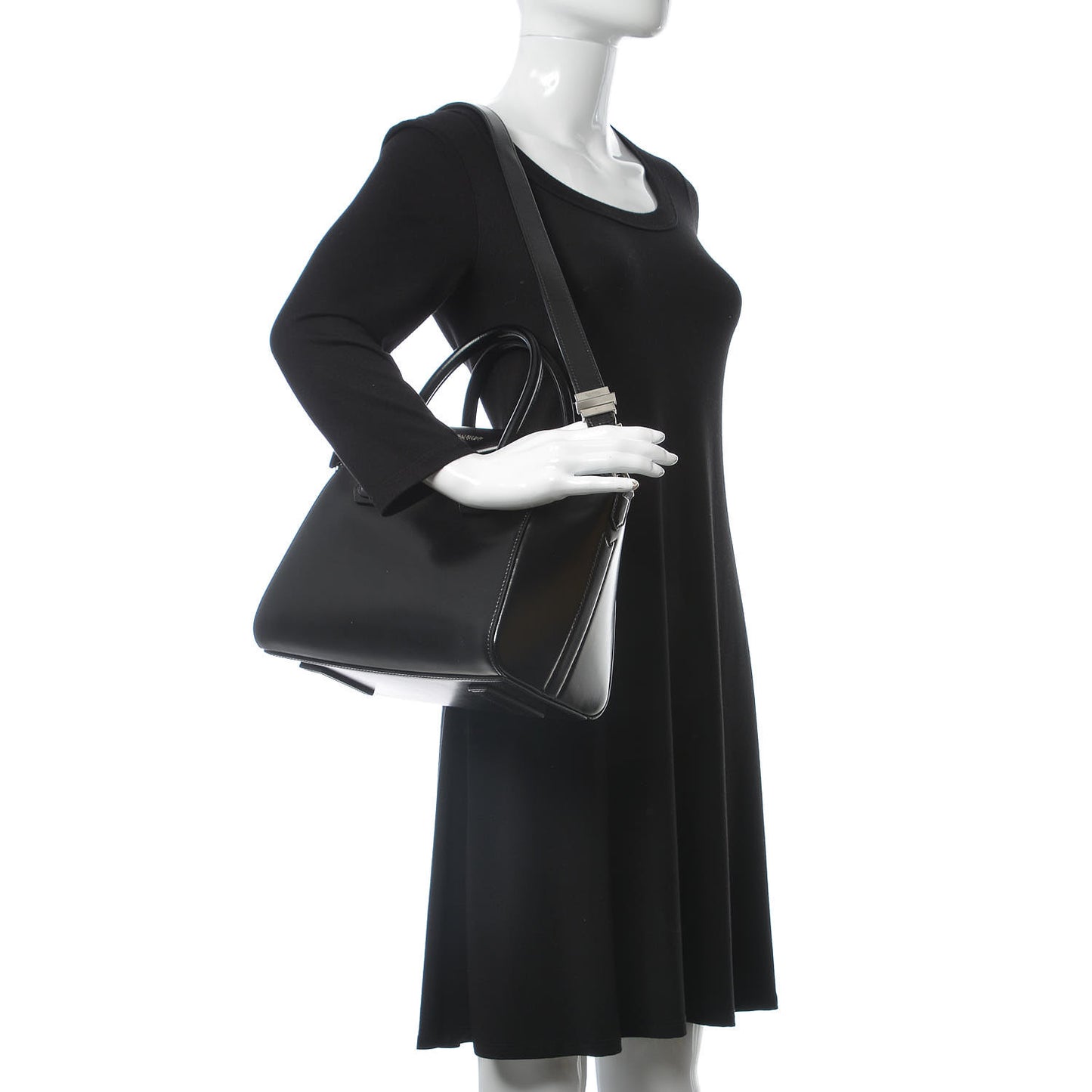 Shiny Lord Calfskin Small Antigona Black