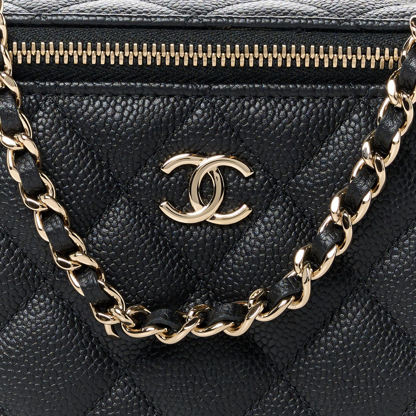 Caviar Quilted Small Vanity Case With Chain Black